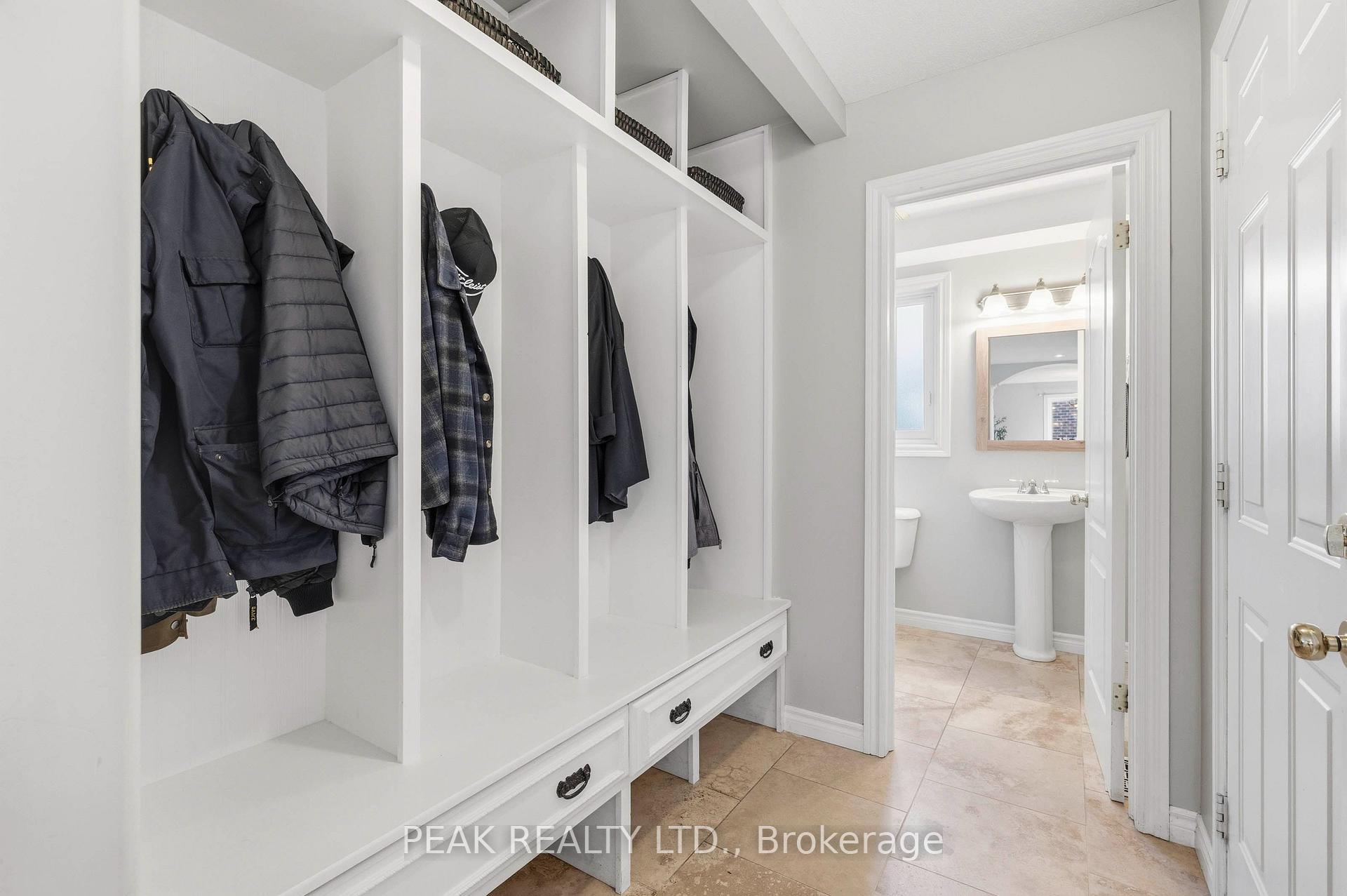 Photo 20 of 173 Stiefelmeyer Crescent, Wilmot, Baden — HOMEH