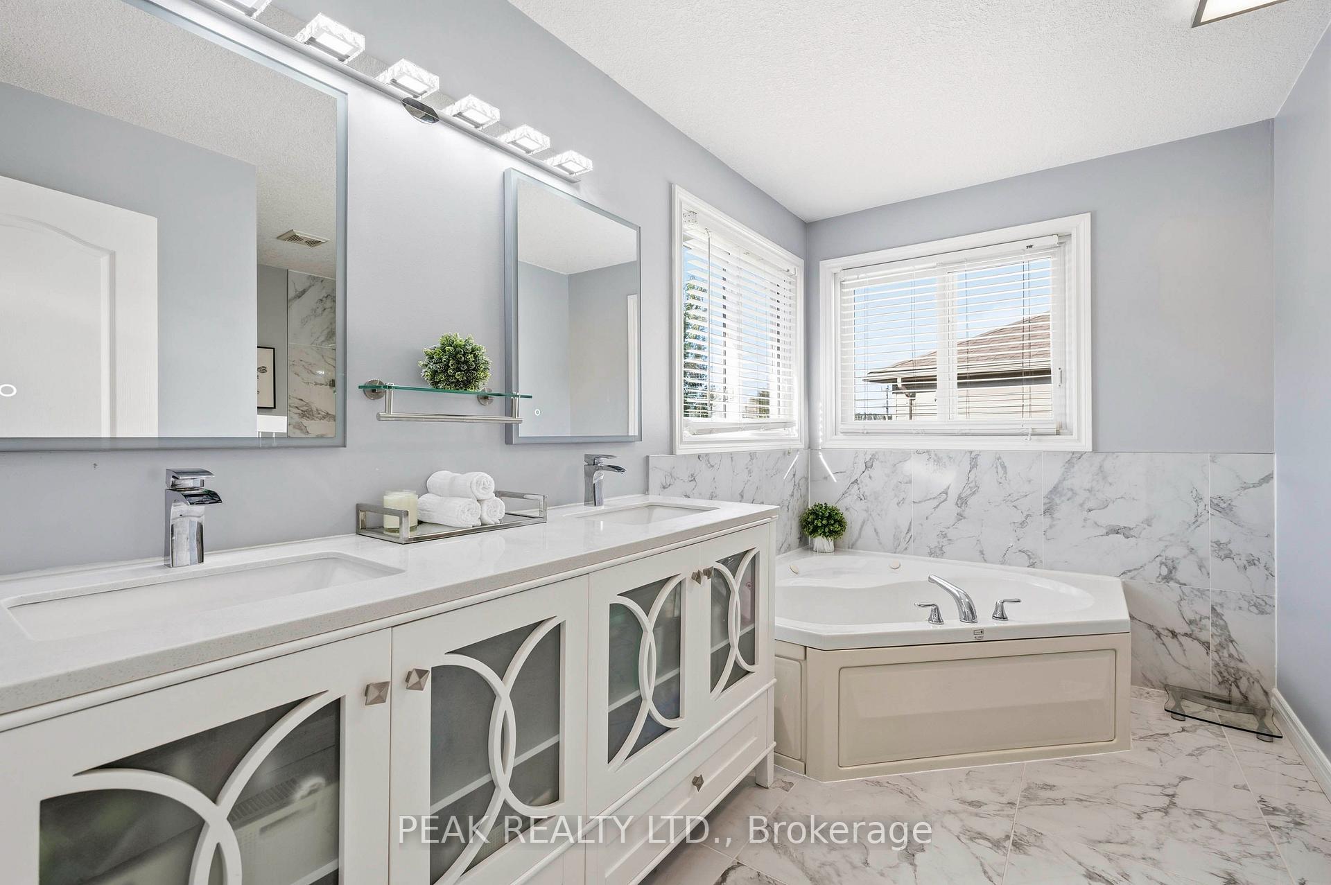 Photo 22 of 173 Stiefelmeyer Crescent, Wilmot, Baden — HOMEH