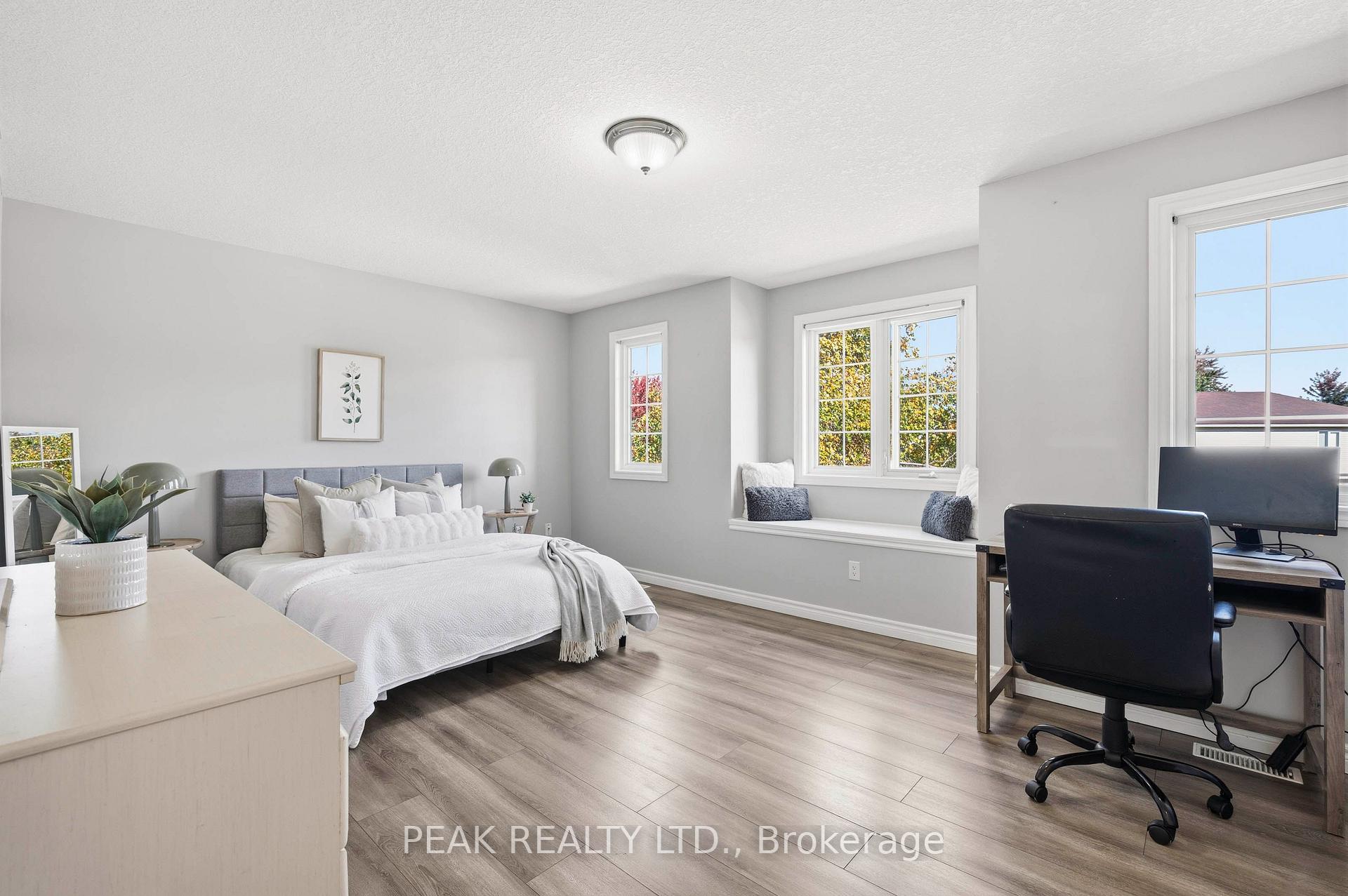 Photo 26 of 173 Stiefelmeyer Crescent, Wilmot, Baden — HOMEH