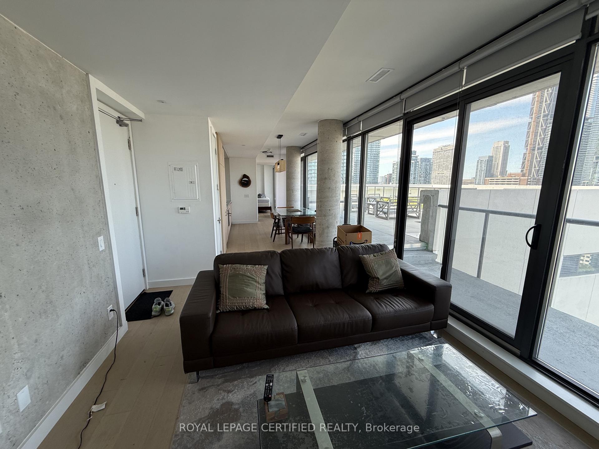 Photo 3 of Unit 2305, 81 Wellesley Street E, Toronto, Church-Yonge Corridor — HOMEH
