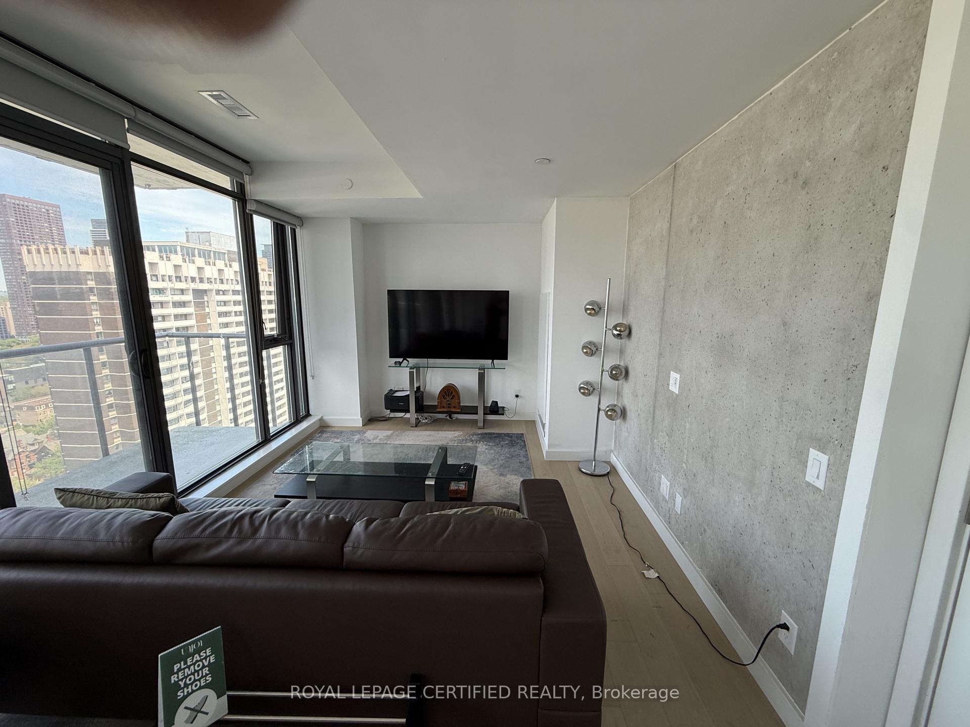 Photo 4 of Unit 2305, 81 Wellesley Street E, Toronto, Church-Yonge Corridor — HOMEH