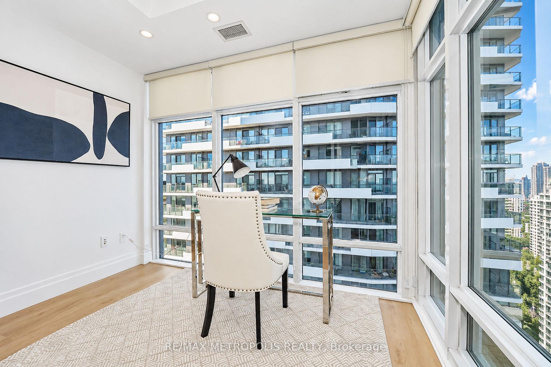 Photo 20 of Unit 3709, 2191 Yonge Street, Toronto, Mount Pleasant West — HOMEH