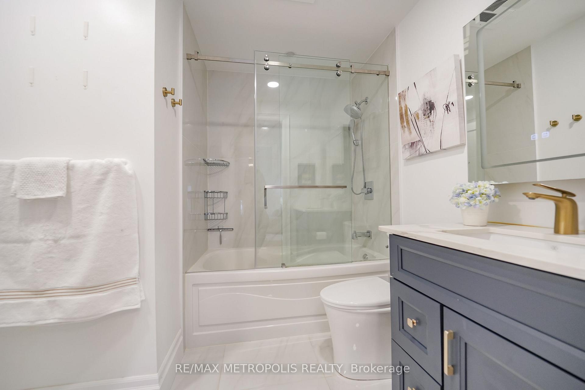Photo 26 of Unit 3709, 2191 Yonge Street, Toronto, Mount Pleasant West — HOMEH