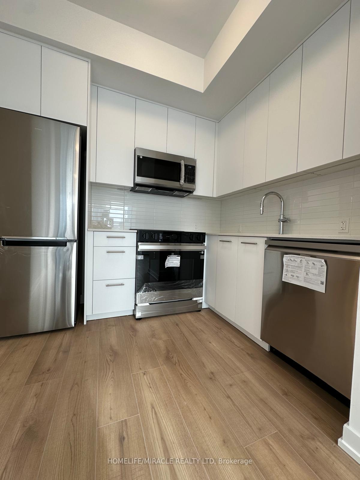 Photo 2 of Unit 908, 30 Francis Street S, Kitchener, City Commercial Core — HOMEH