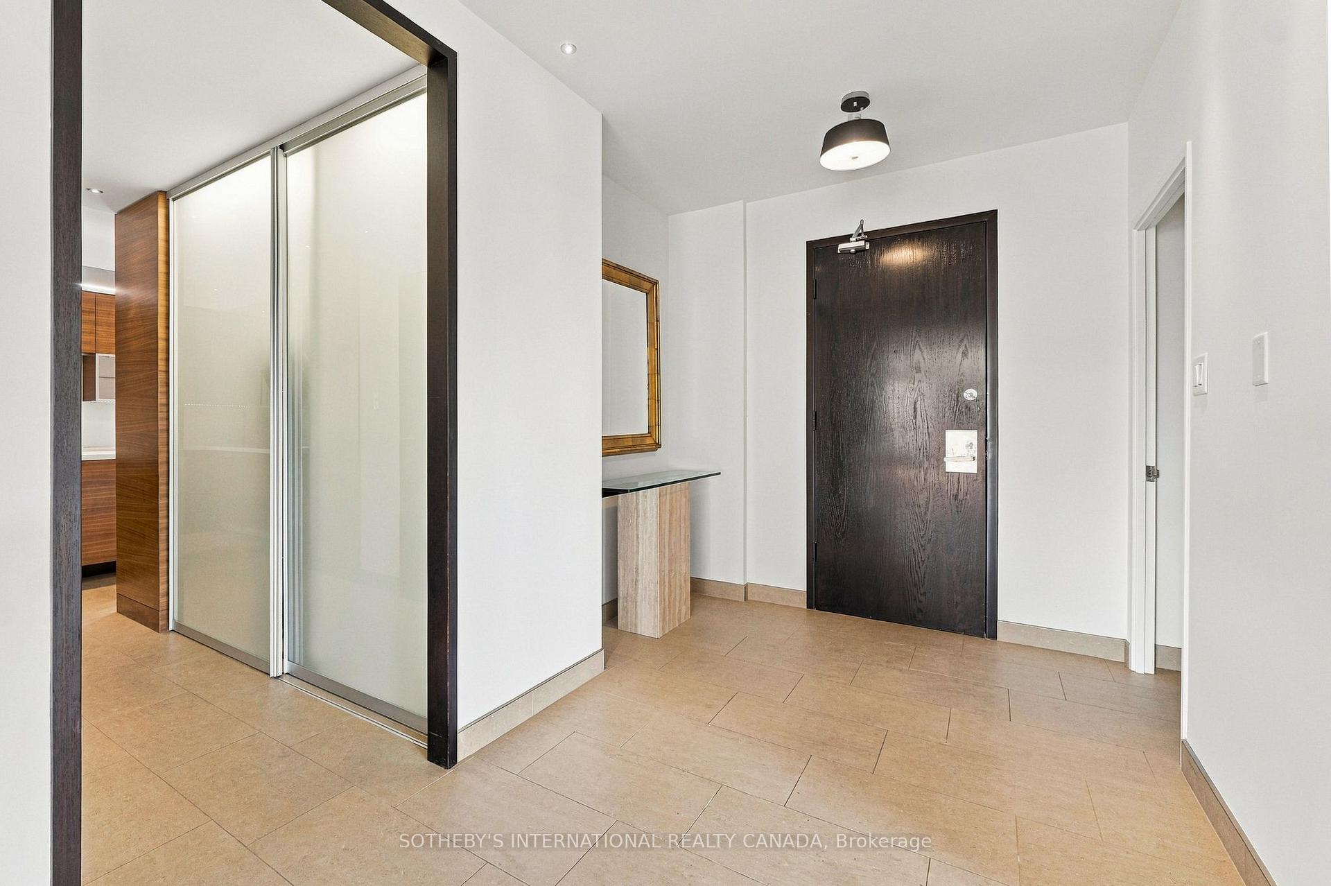 Photo 4 of Unit 801, 1132 Bay Street, Toronto, Bay Street Corridor — HOMEH