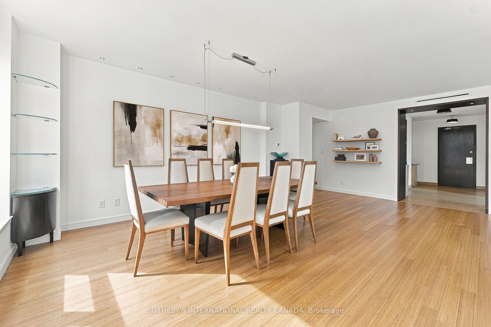 Photo 11 of Unit 801, 1132 Bay Street, Toronto, Bay Street Corridor — HOMEH