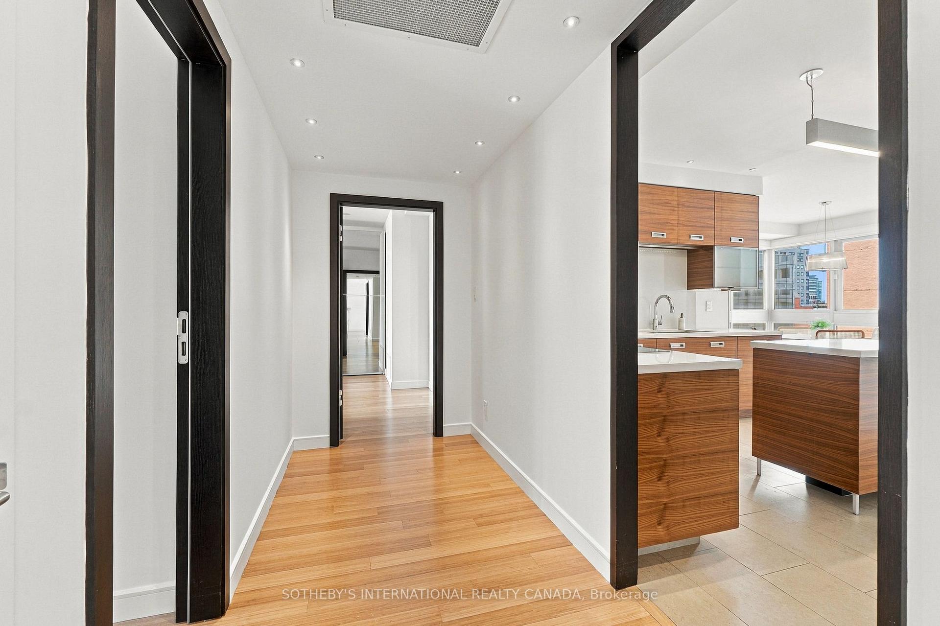 Photo 12 of Unit 801, 1132 Bay Street, Toronto, Bay Street Corridor — HOMEH