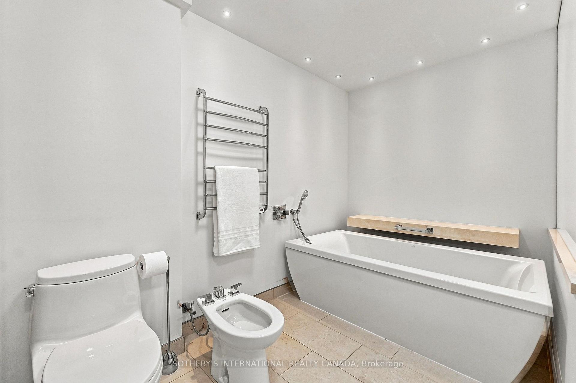 Photo 25 of Unit 801, 1132 Bay Street, Toronto, Bay Street Corridor — HOMEH
