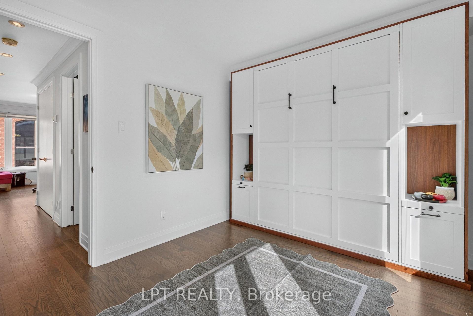 Photo 23 of 348 Ravenhill Avenue E, Ottawa, McKellar/Highland — HOMEH