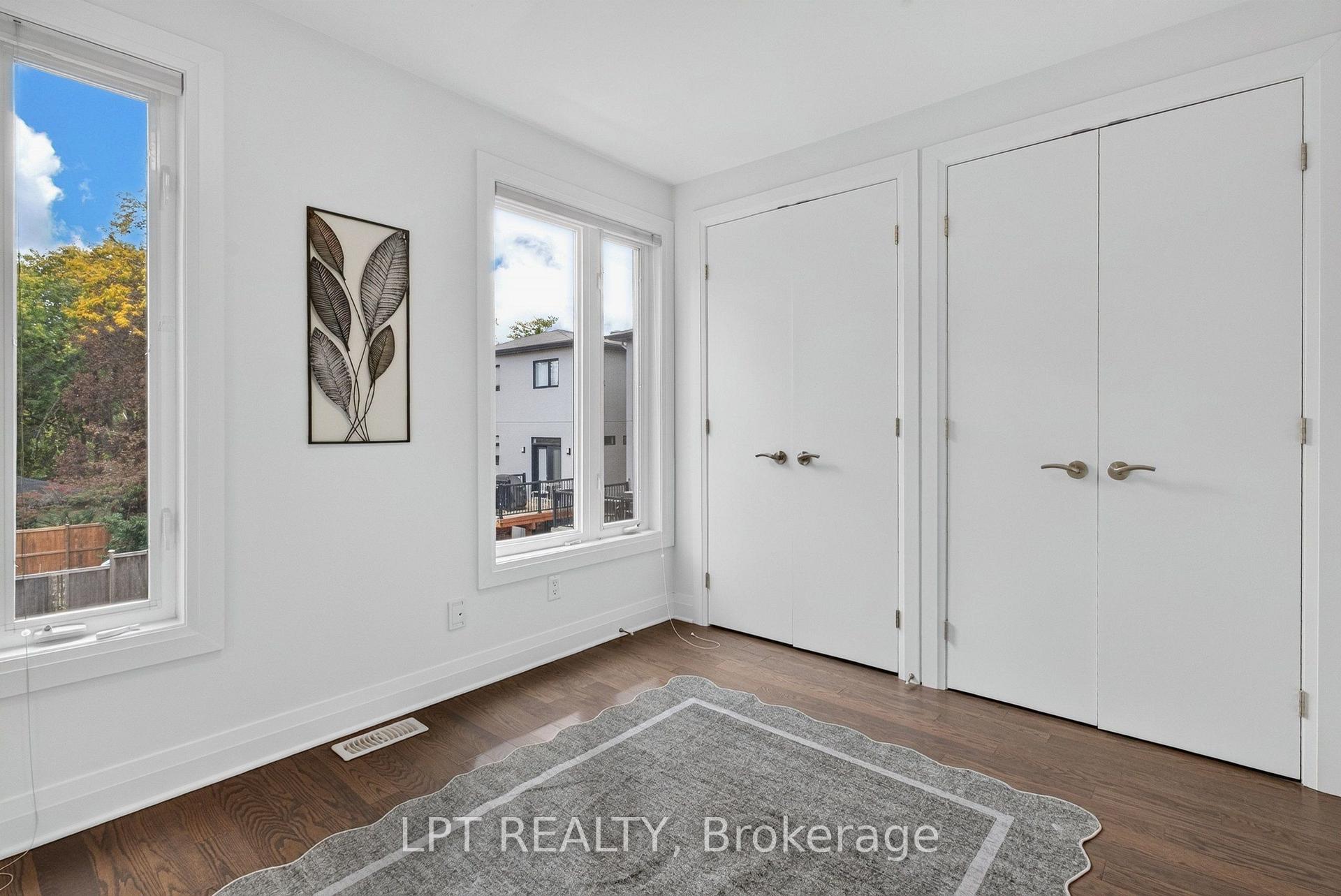 Photo 24 of 348 Ravenhill Avenue E, Ottawa, McKellar/Highland — HOMEH