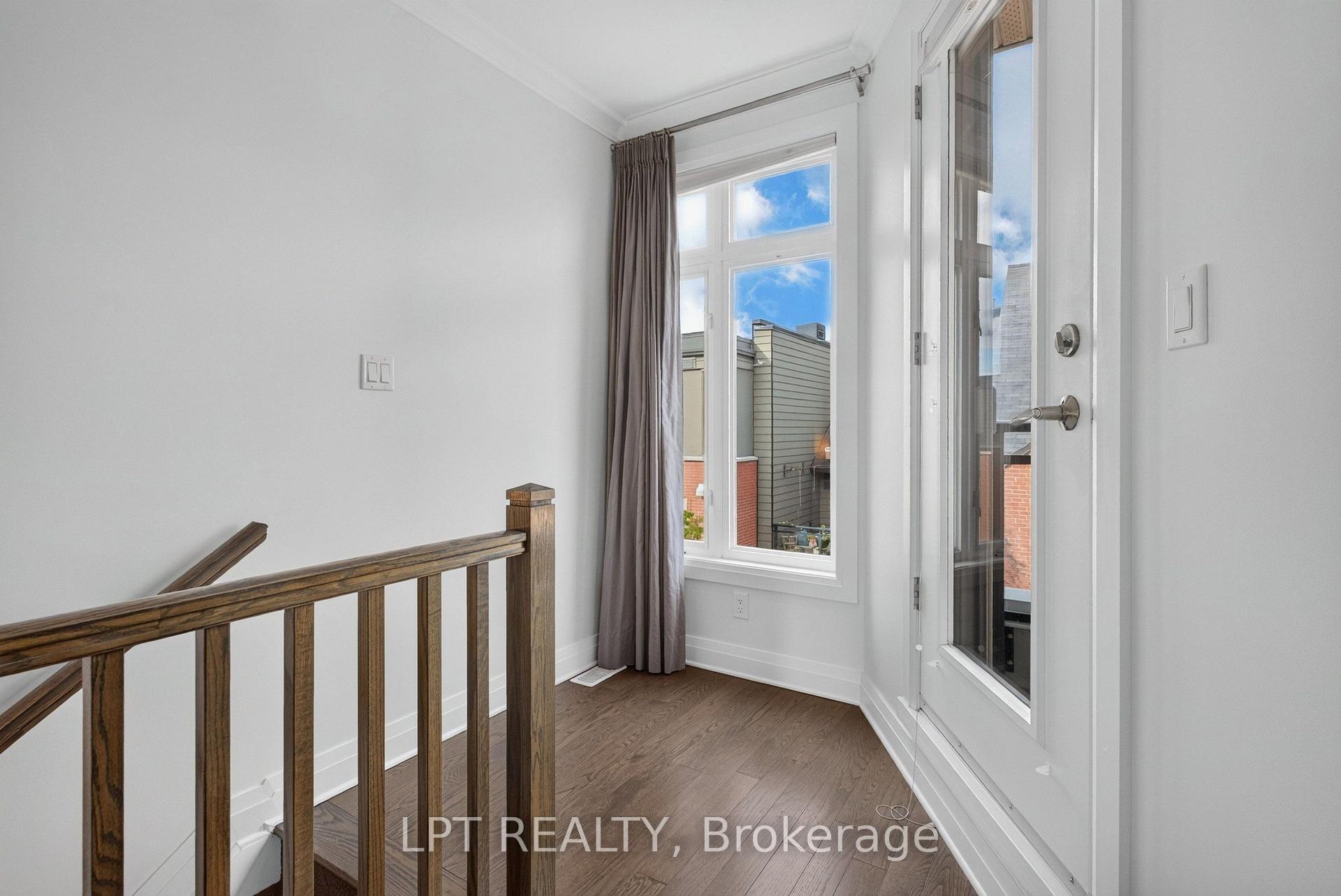 Photo 34 of 348 Ravenhill Avenue E, Ottawa, McKellar/Highland — HOMEH