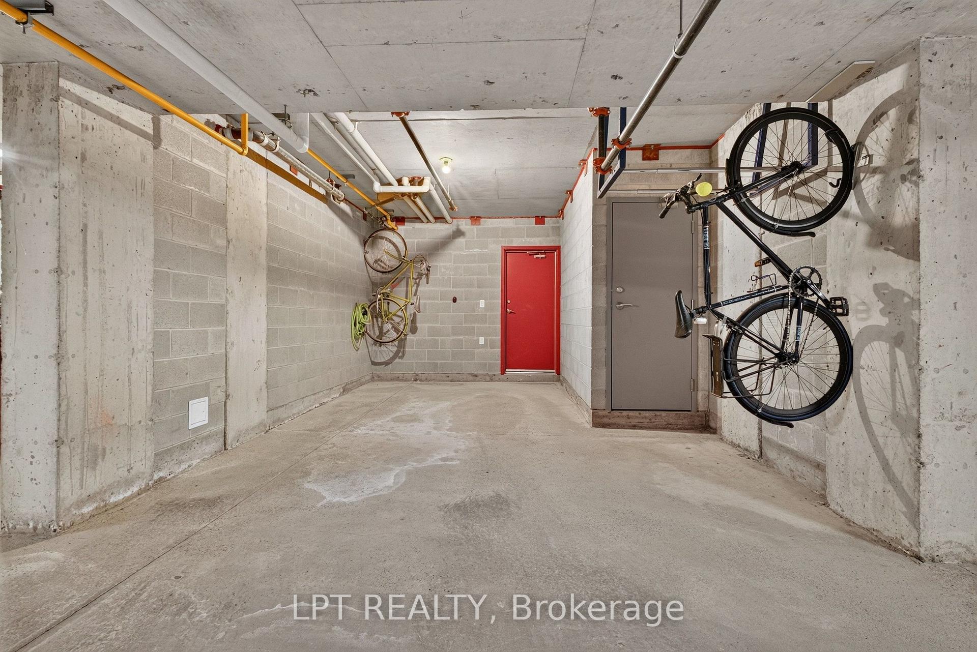 Photo 40 of 348 Ravenhill Avenue E, Ottawa, McKellar/Highland — HOMEH