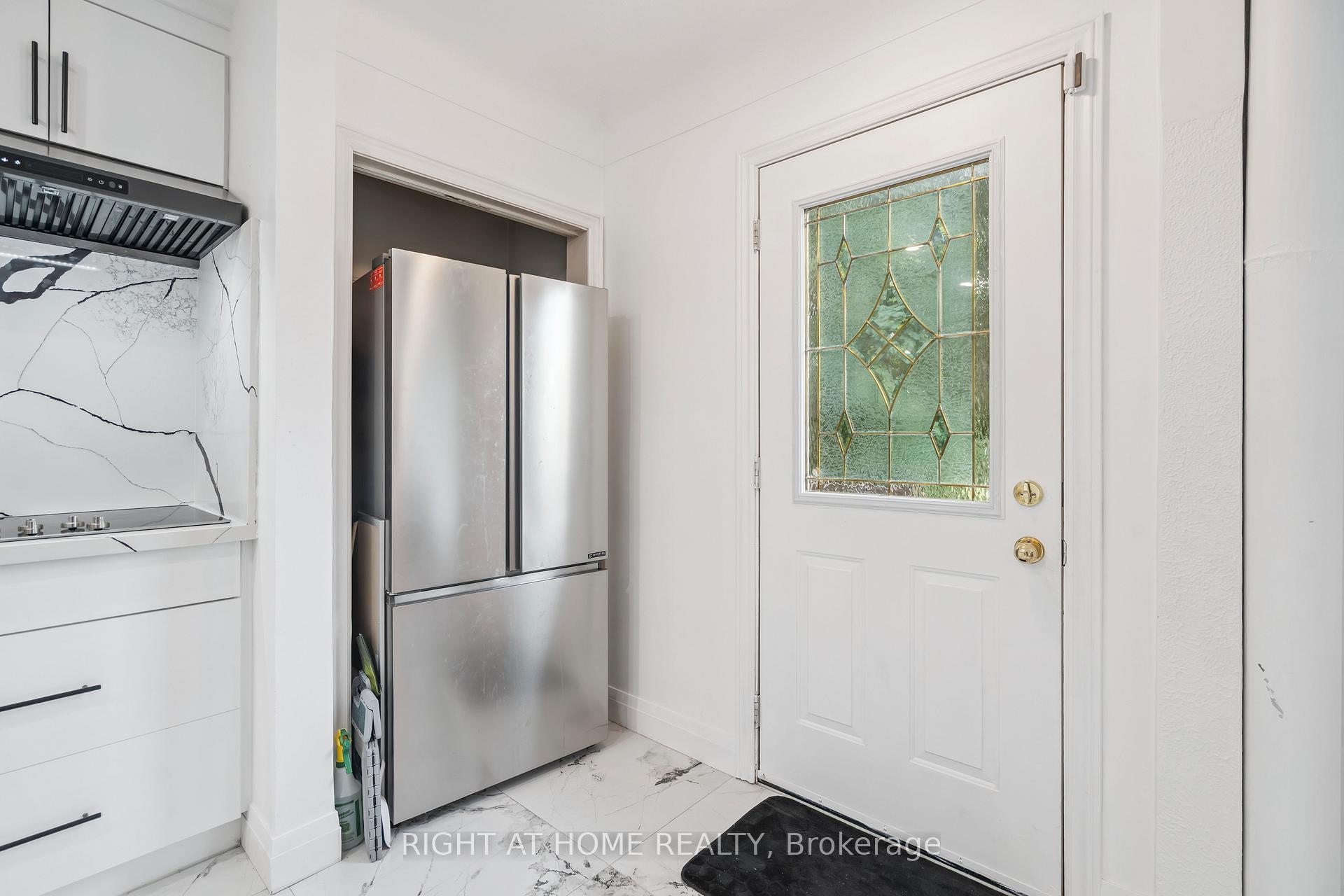 Photo 7 of 2343 Mountainside Drive, Burlington, Mountainside — HOMEH