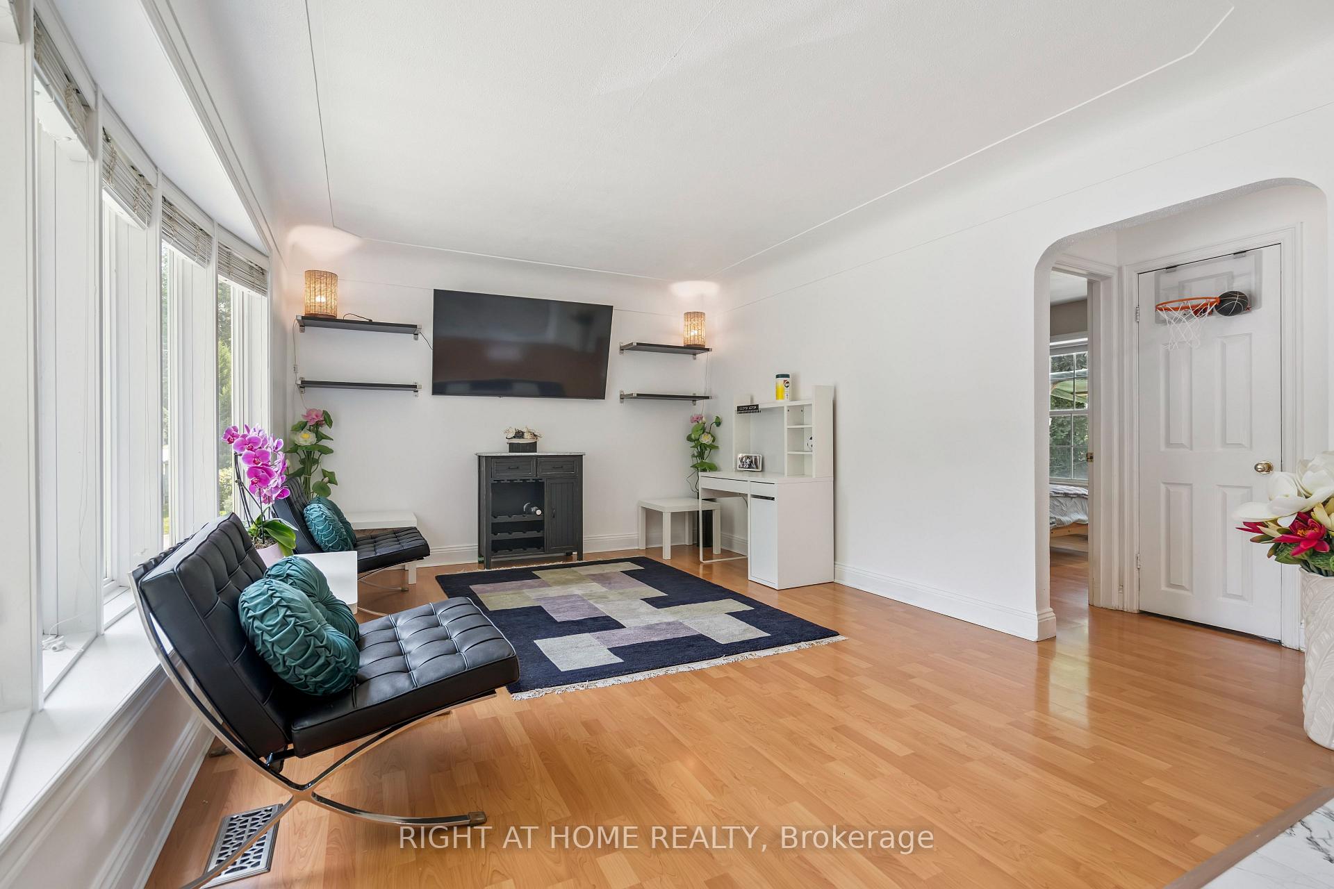 Photo 8 of 2343 Mountainside Drive, Burlington, Mountainside — HOMEH