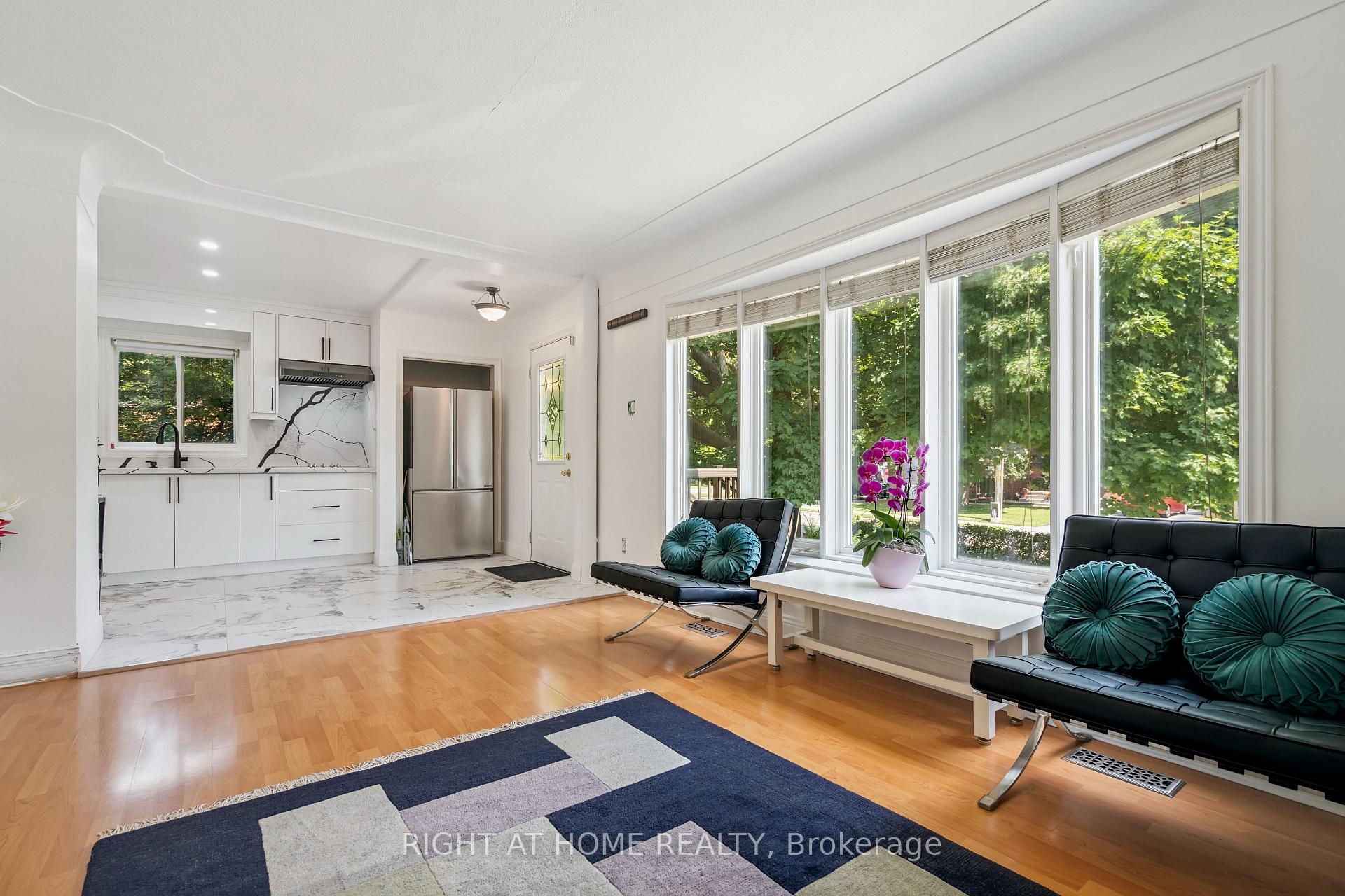 Photo 9 of 2343 Mountainside Drive, Burlington, Mountainside — HOMEH