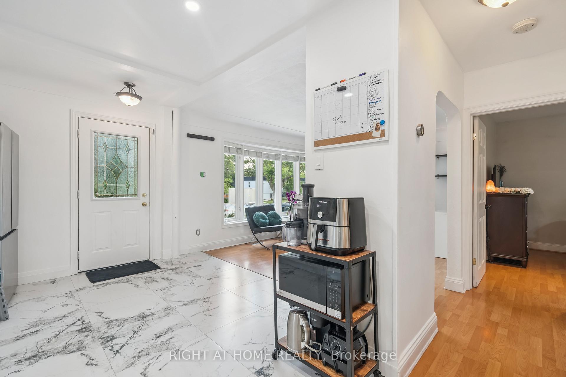 Photo 17 of 2343 Mountainside Drive, Burlington, Mountainside — HOMEH