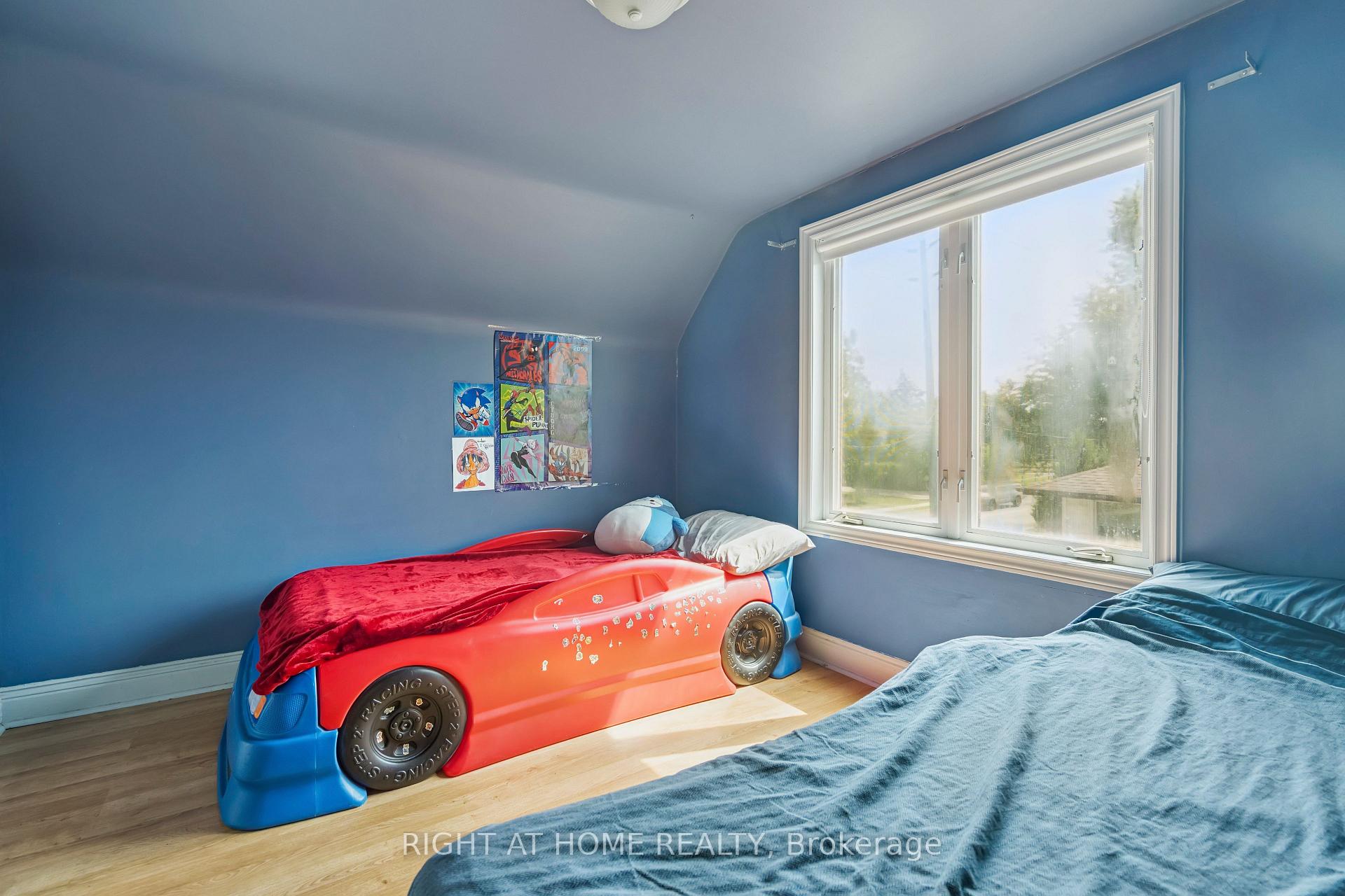 Photo 24 of 2343 Mountainside Drive, Burlington, Mountainside — HOMEH
