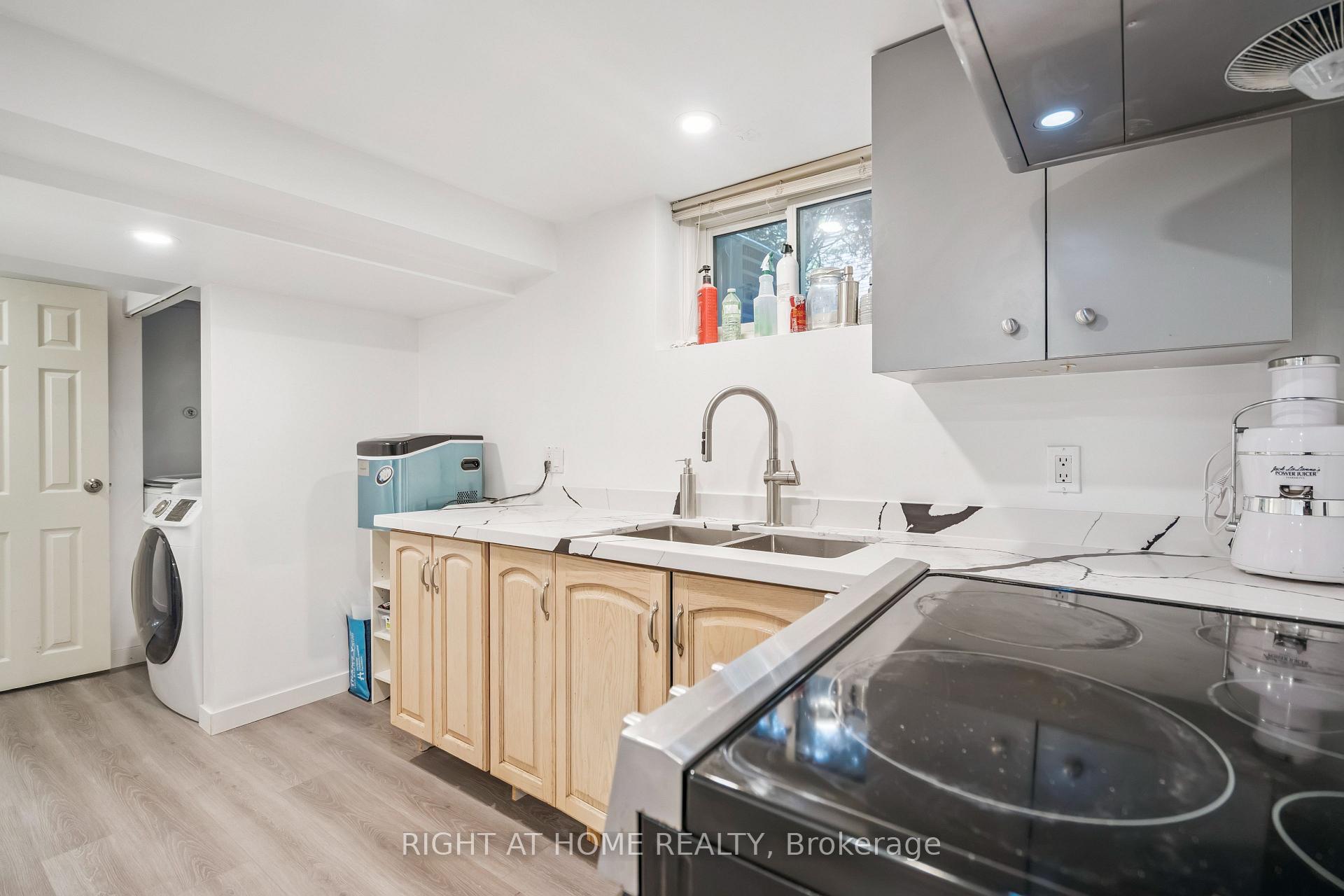 Photo 37 of 2343 Mountainside Drive, Burlington, Mountainside — HOMEH