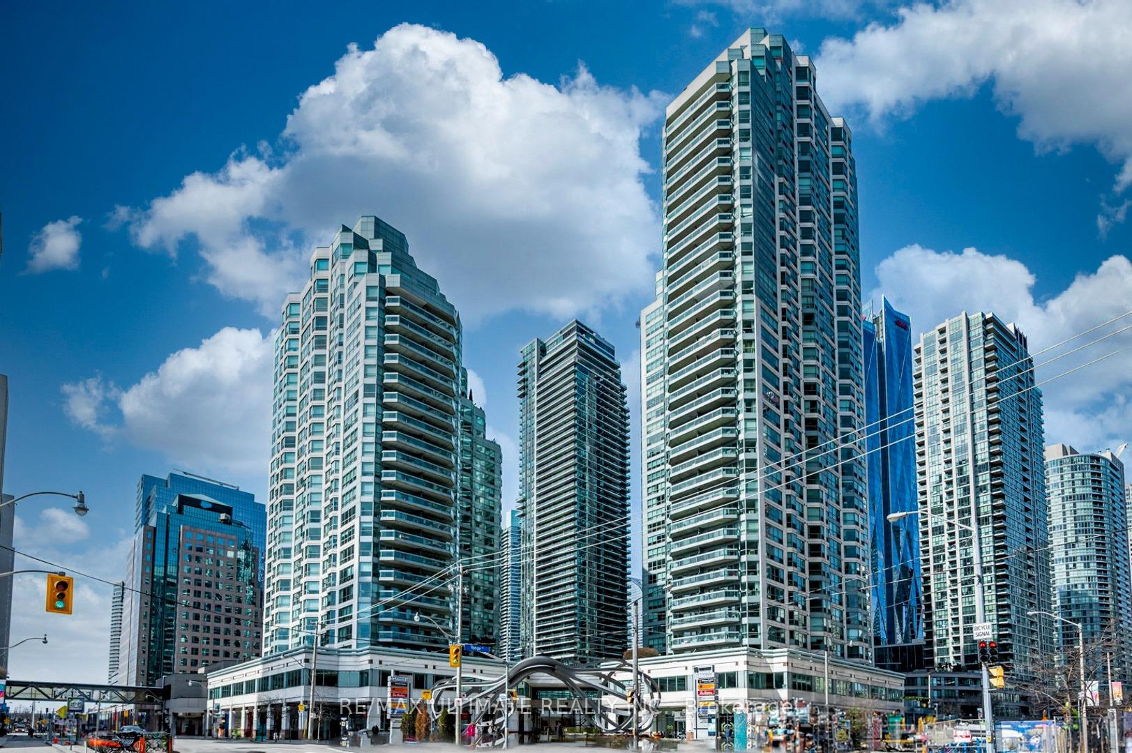 Photo 5 of Unit 2206, 10 Queens Quay W, Toronto, Waterfront Communities — HOMEH