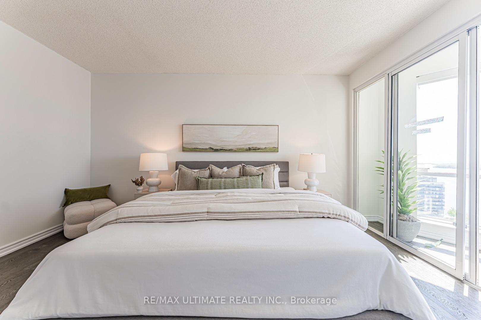 Photo 23 of Unit 2206, 10 Queens Quay W, Toronto, Waterfront Communities — HOMEH
