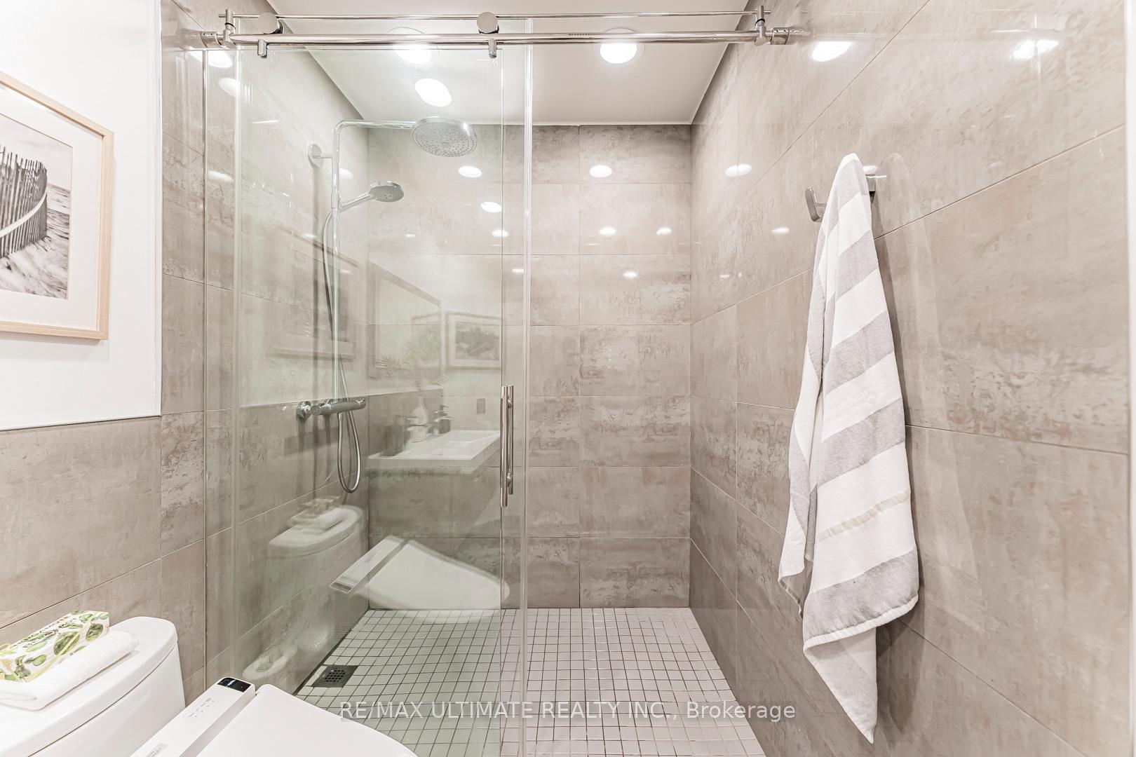 Photo 27 of Unit 2206, 10 Queens Quay W, Toronto, Waterfront Communities — HOMEH