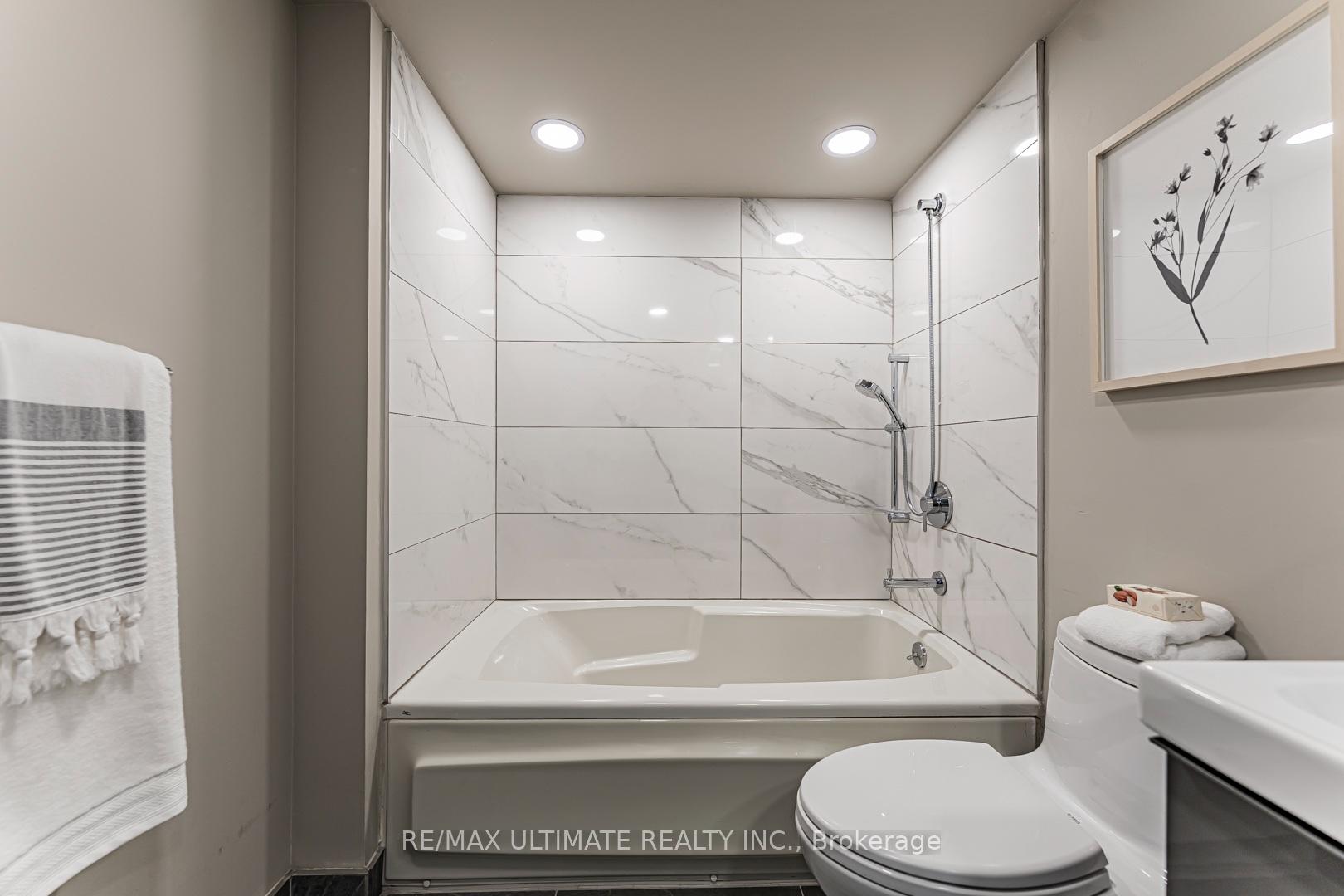 Photo 40 of Unit 2206, 10 Queens Quay W, Toronto, Waterfront Communities — HOMEH