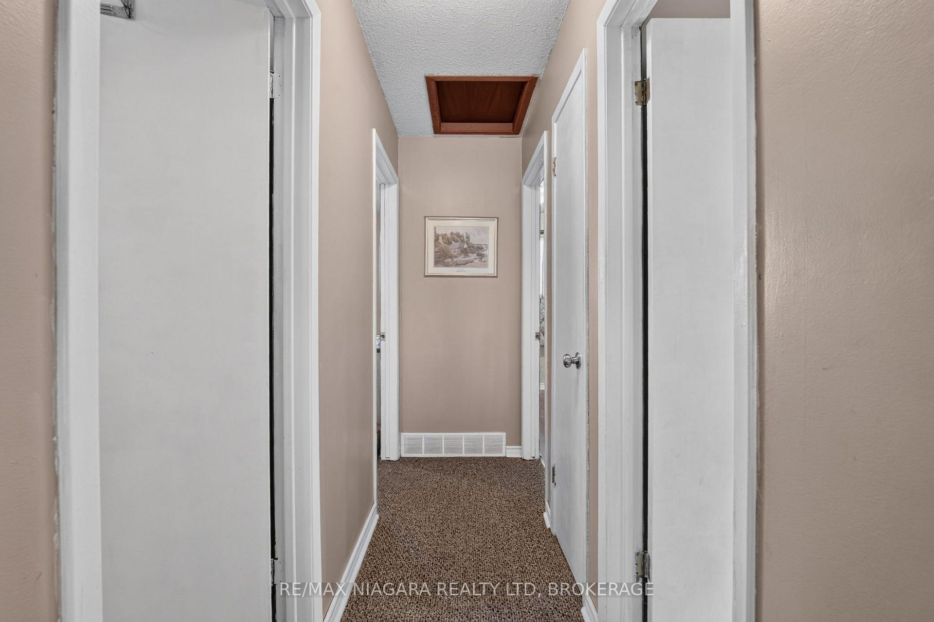 Photo 13 of 45 Green Maple Drive, St. Catharines, Secord Woods — HOMEH