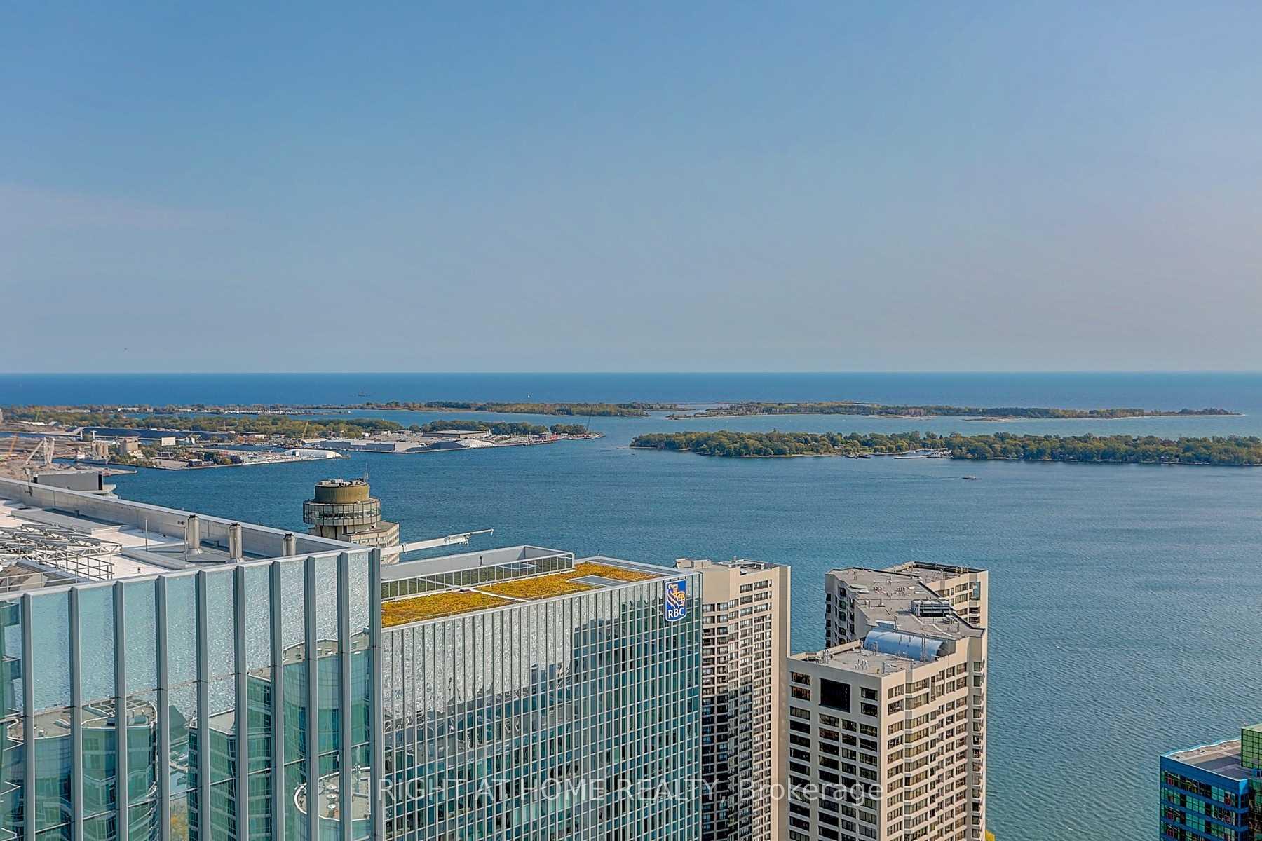 Photo 5 of Unit 5303, 10 York Street, Toronto, Waterfront Communities — HOMEH