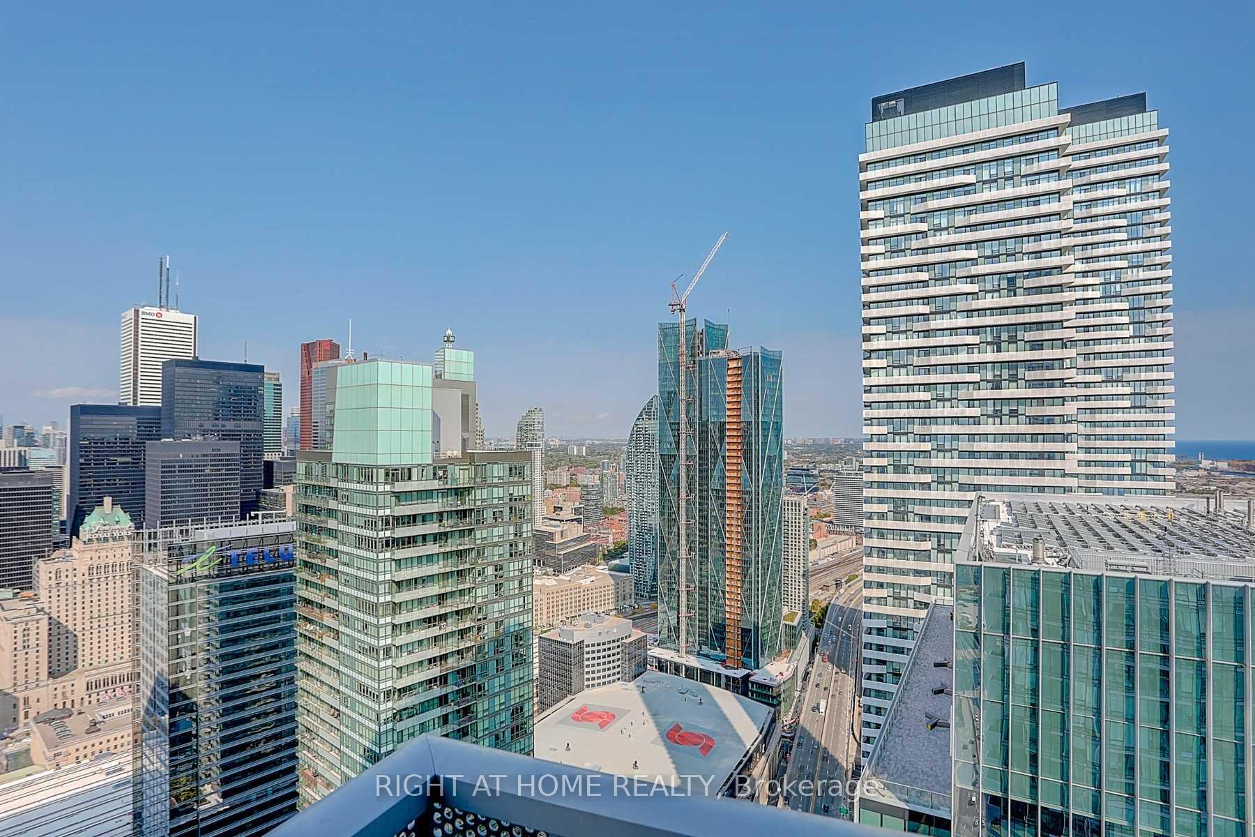 Photo 6 of Unit 5303, 10 York Street, Toronto, Waterfront Communities — HOMEH