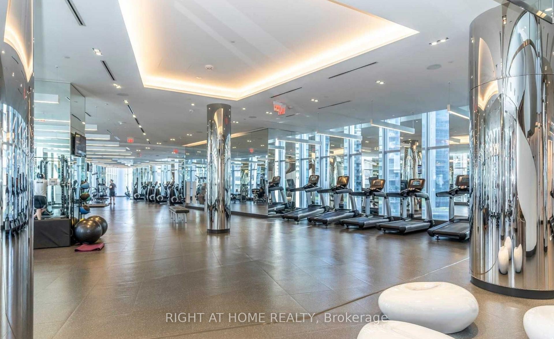 Photo 13 of Unit 5303, 10 York Street, Toronto, Waterfront Communities — HOMEH