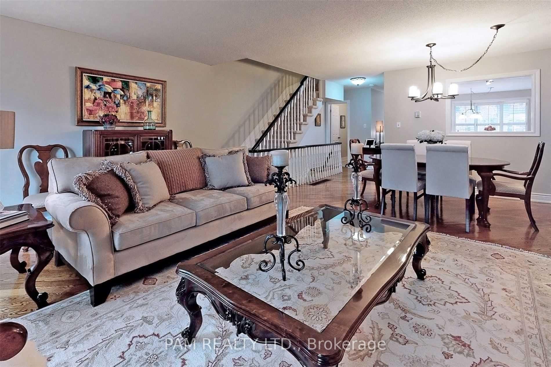 Photo 4 of Unit 58, 61 Confederation Way, Markham, Thornhill — HOMEH
