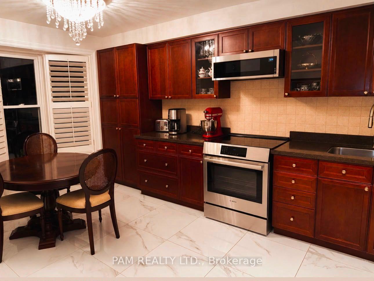 Photo 9 of Unit 58, 61 Confederation Way, Markham, Thornhill — HOMEH