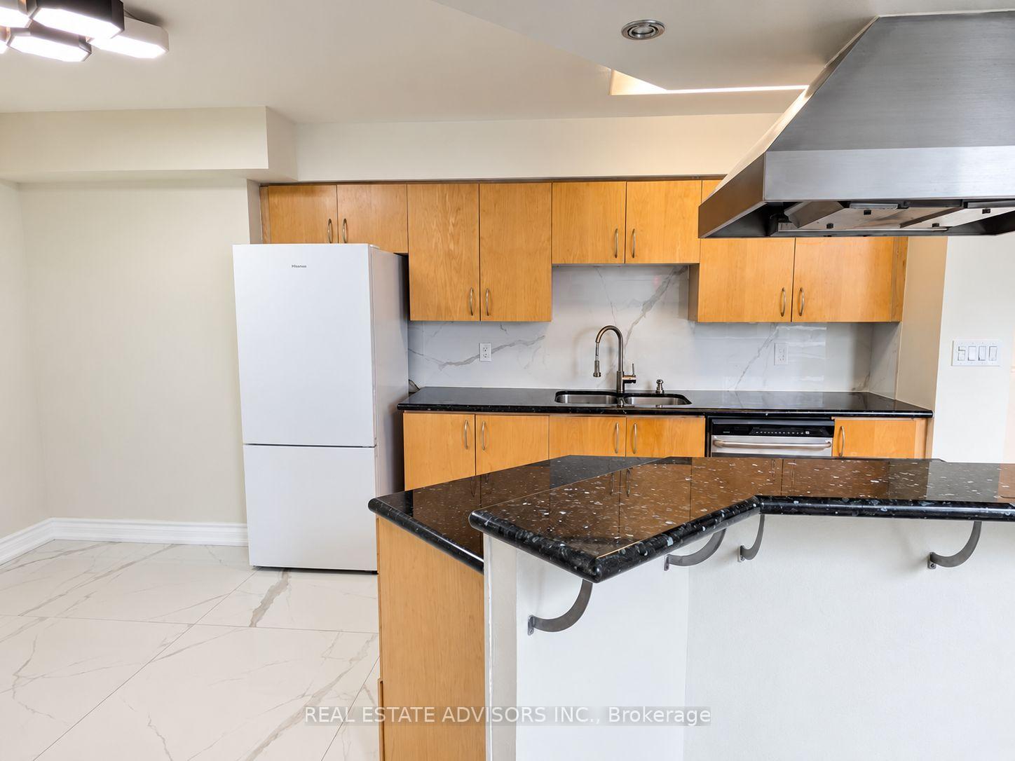 Photo 6 of Unit 838, 250 Manitoba Street, Etobicoke, Mimico — HOMEH