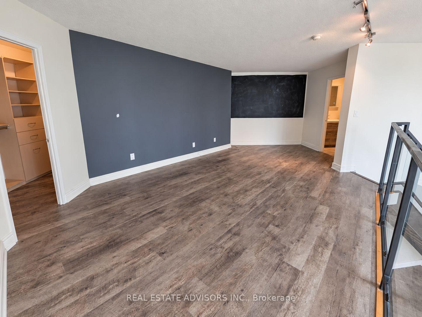 Photo 13 of Unit 838, 250 Manitoba Street, Etobicoke, Mimico — HOMEH