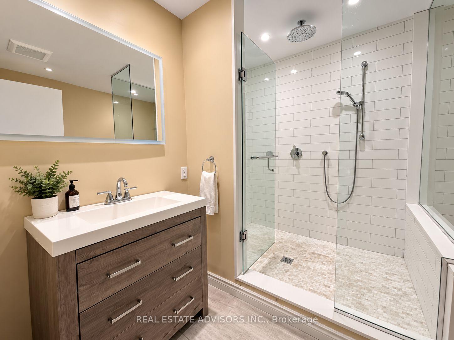 Photo 19 of Unit 838, 250 Manitoba Street, Etobicoke, Mimico — HOMEH