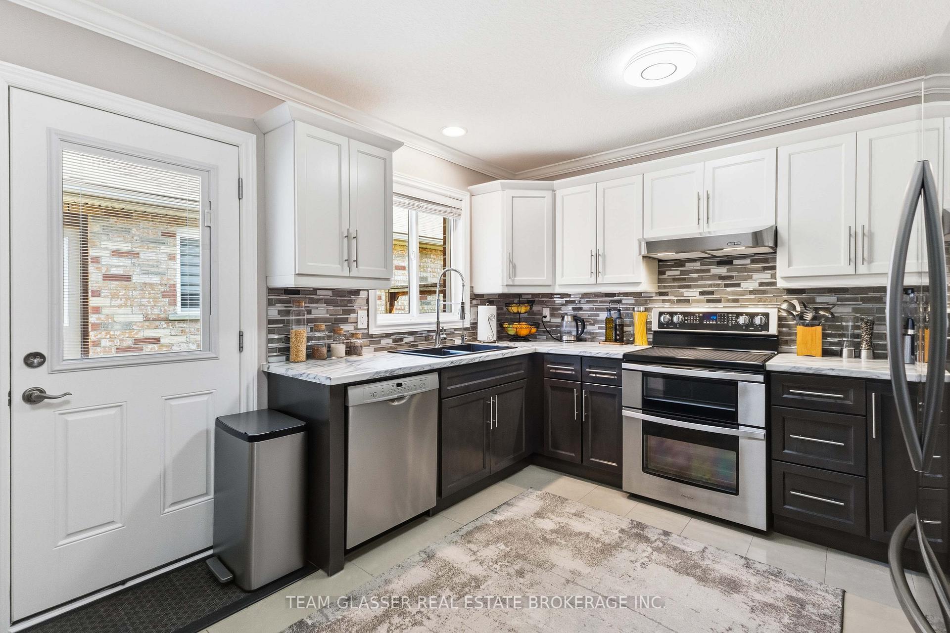 Photo 22 of 2334 Meadowgate Boulevard, London, South U — HOMEH