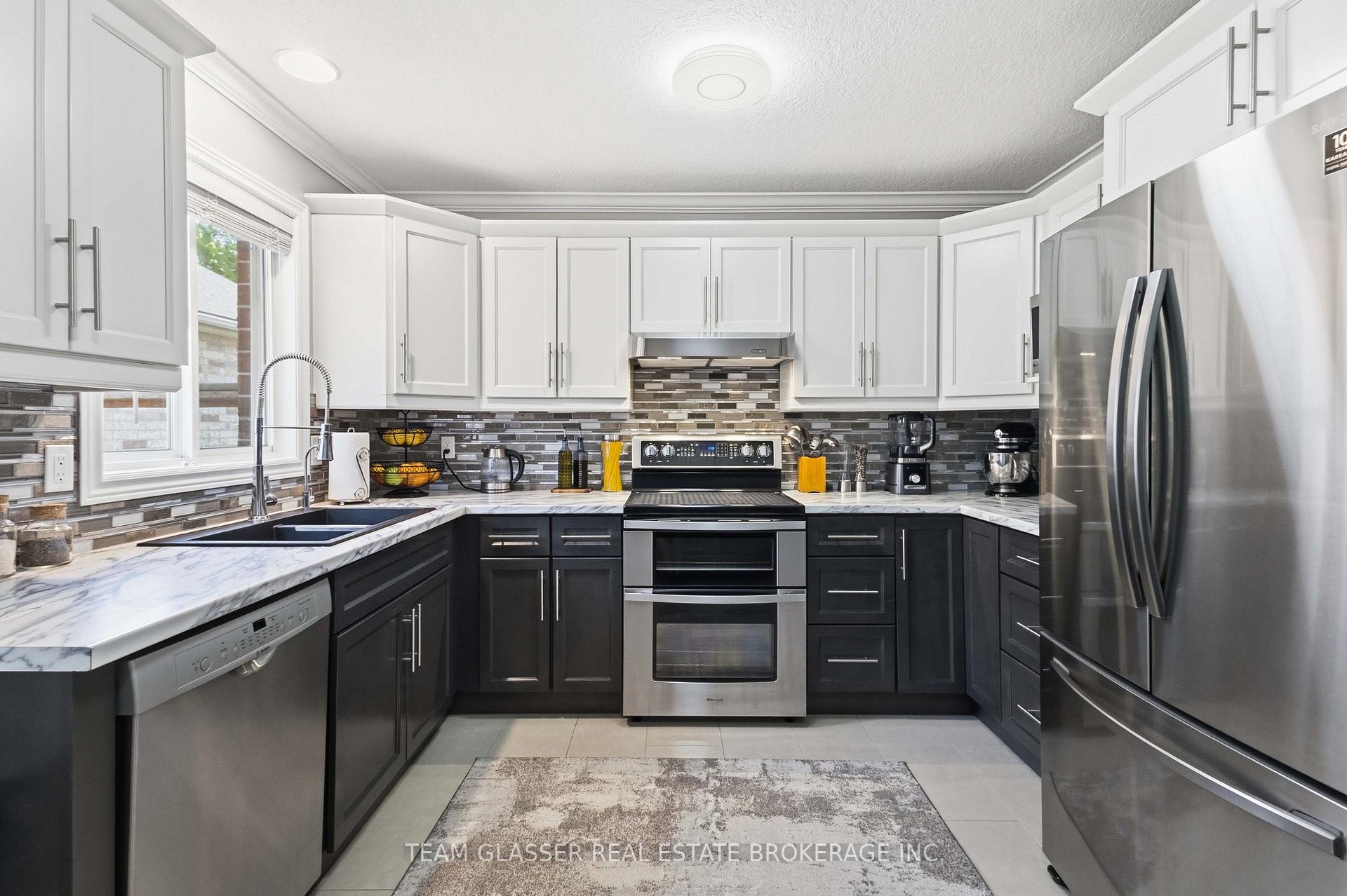 Photo 24 of 2334 Meadowgate Boulevard, London, South U — HOMEH