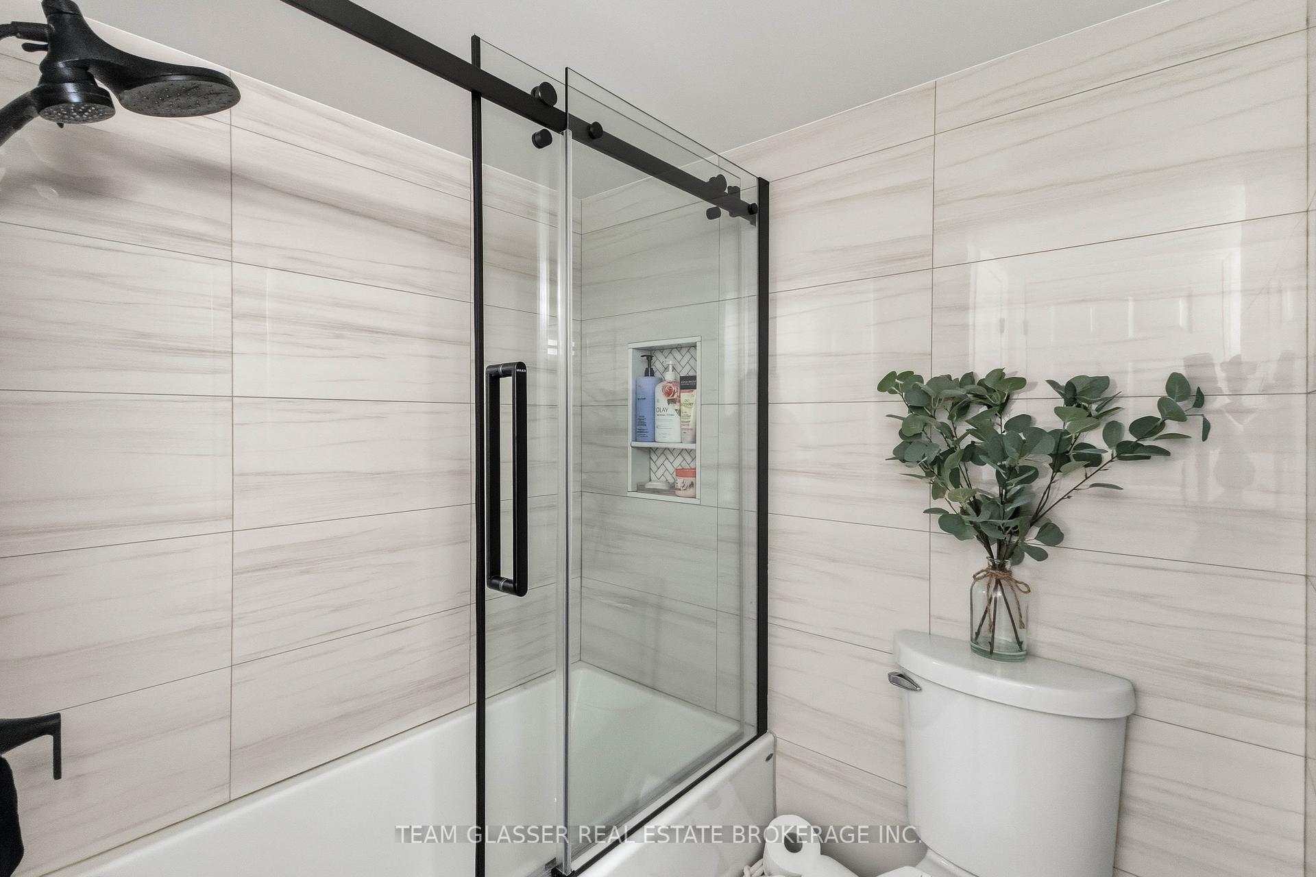 Photo 28 of 2334 Meadowgate Boulevard, London, South U — HOMEH