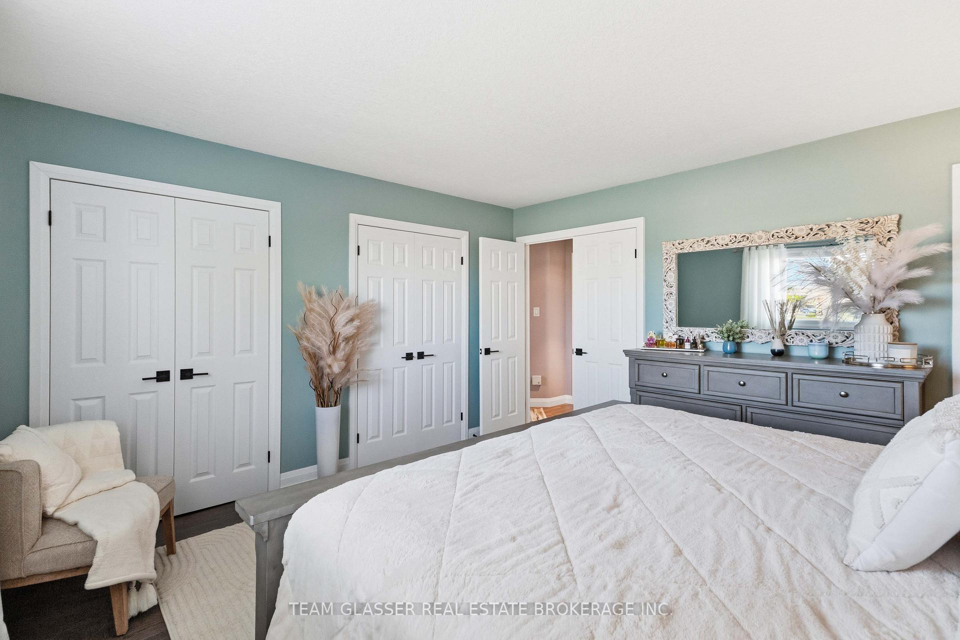 Photo 32 of 2334 Meadowgate Boulevard, London, South U — HOMEH
