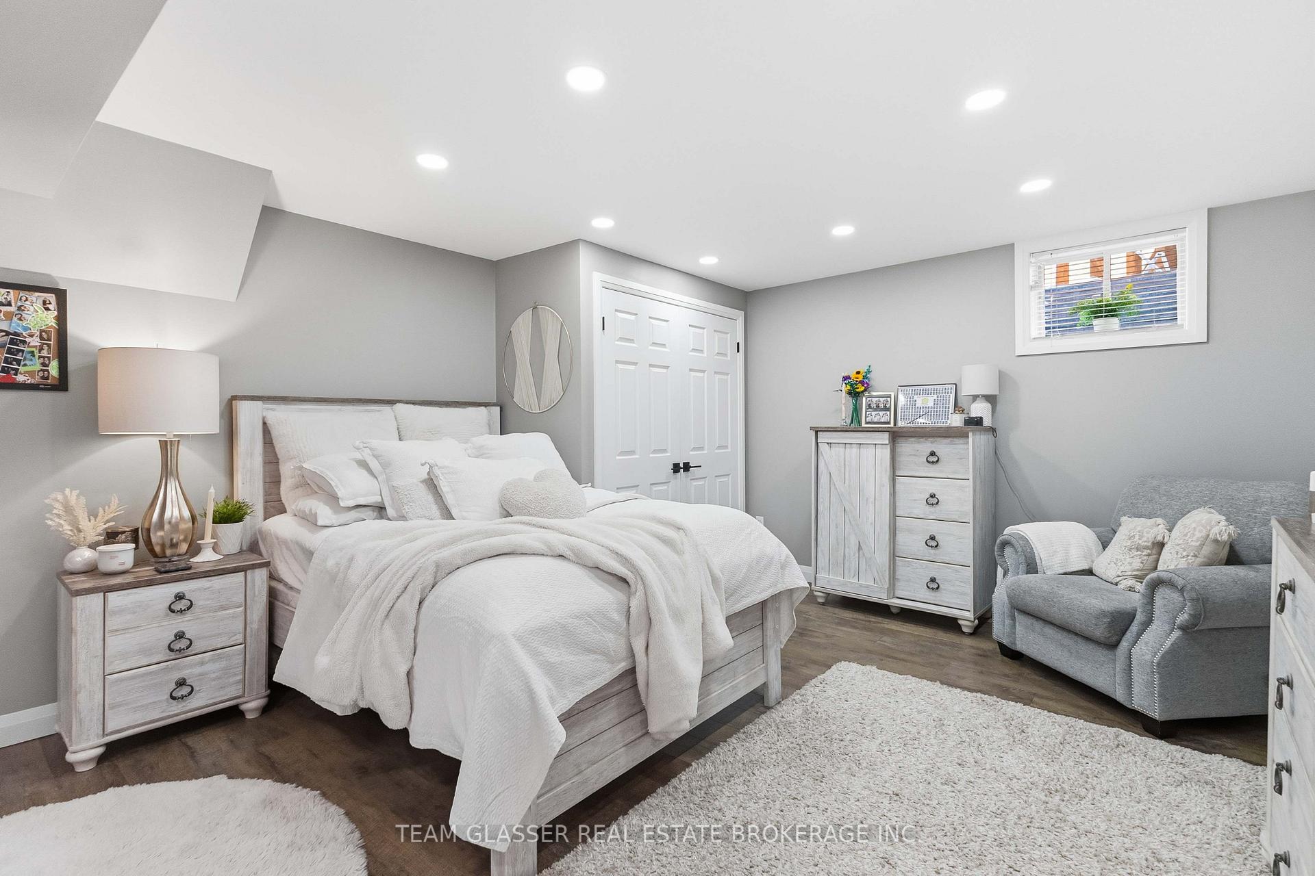 Photo 39 of 2334 Meadowgate Boulevard, London, South U — HOMEH