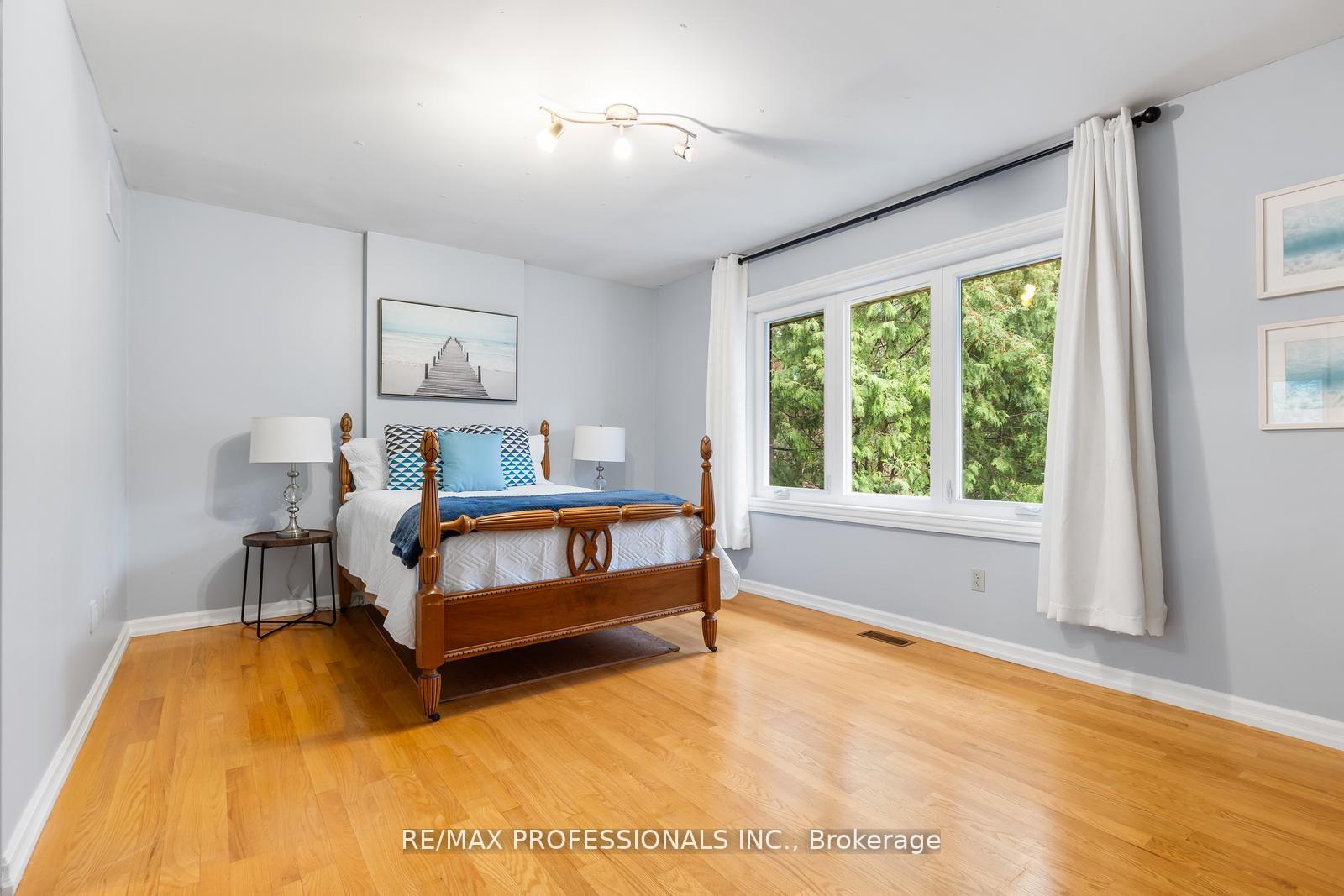 Photo 31 of 164 Morningside Avenue, Toronto, High Park-Swansea — HOMEH