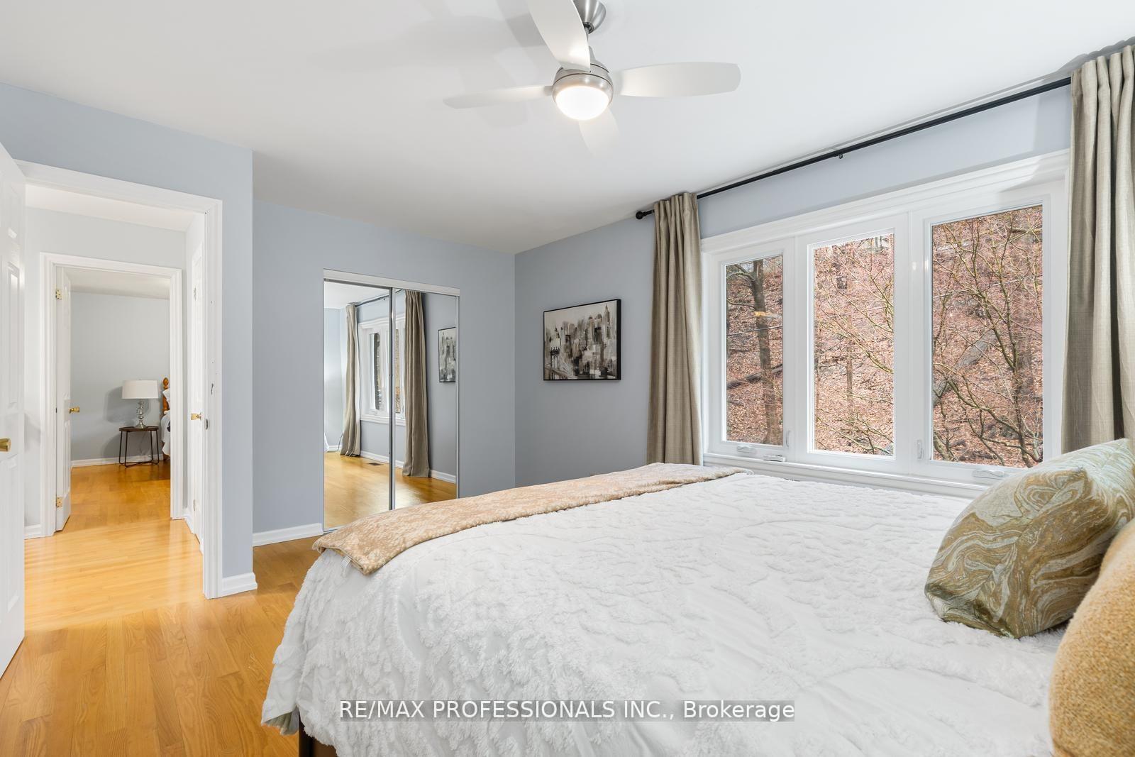 Photo 37 of 164 Morningside Avenue, Toronto, High Park-Swansea — HOMEH