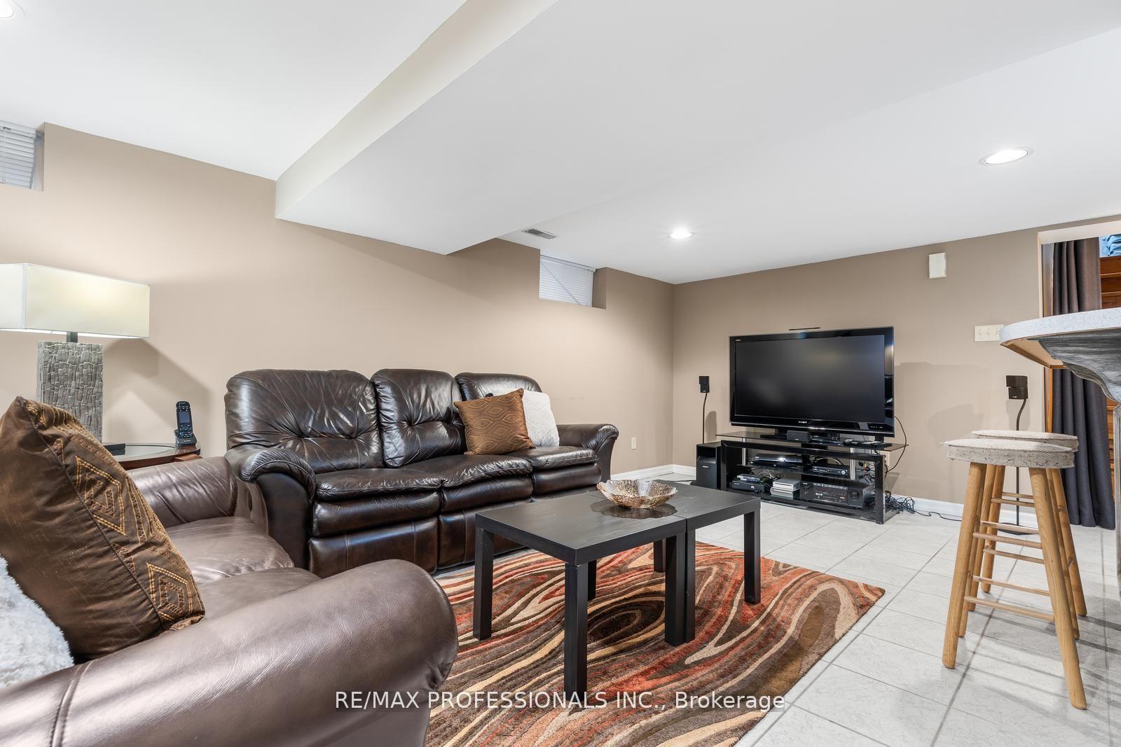 Photo 39 of 164 Morningside Avenue, Toronto, High Park-Swansea — HOMEH