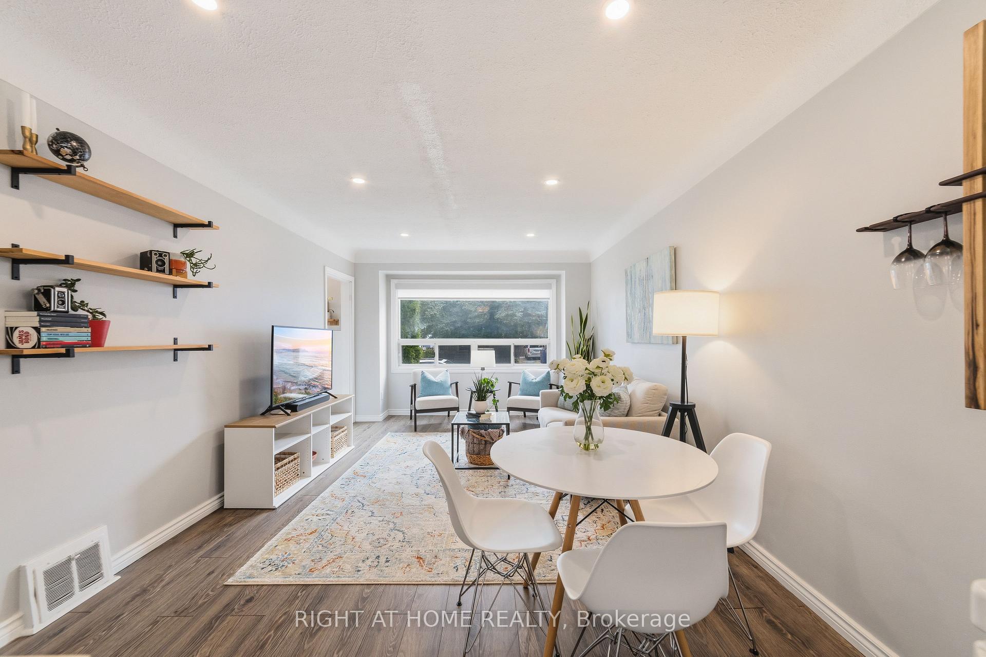 Photo 8 of 206 East 19th Street, Hamilton, Inch Park — HOMEH