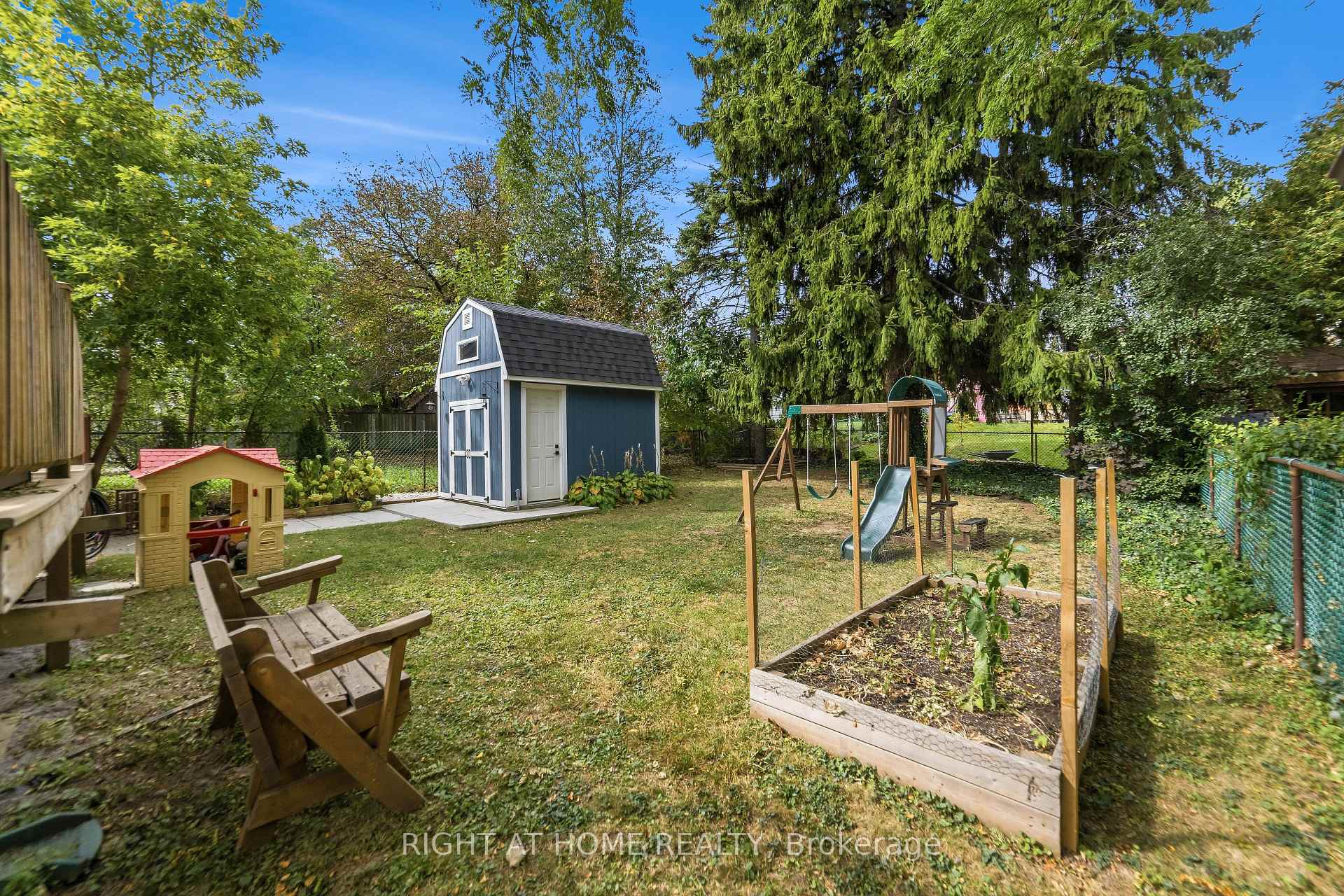 Photo 27 of 206 East 19th Street, Hamilton, Inch Park — HOMEH