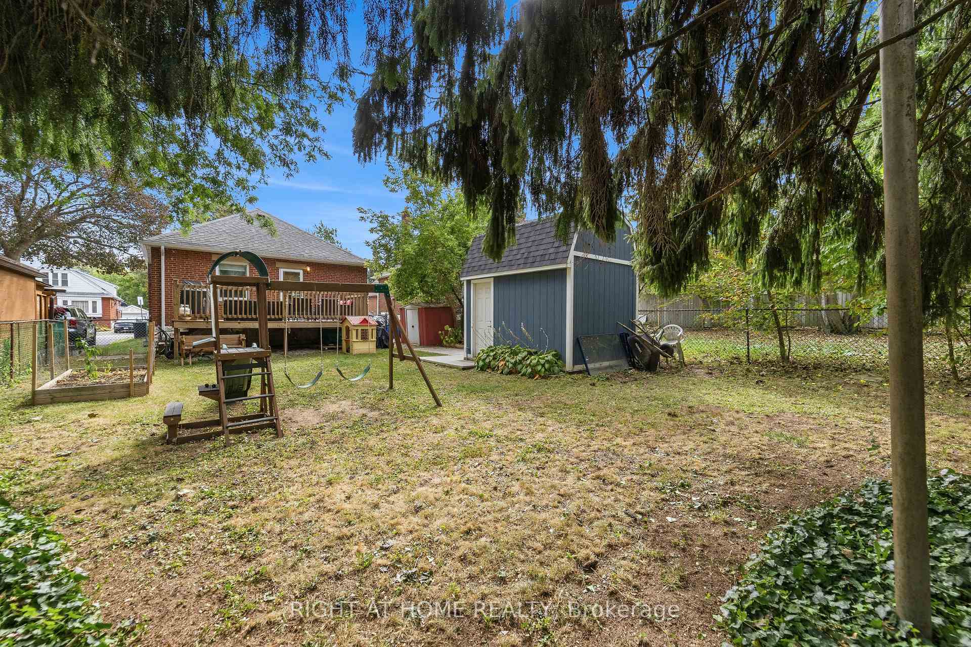 Photo 29 of 206 East 19th Street, Hamilton, Inch Park — HOMEH