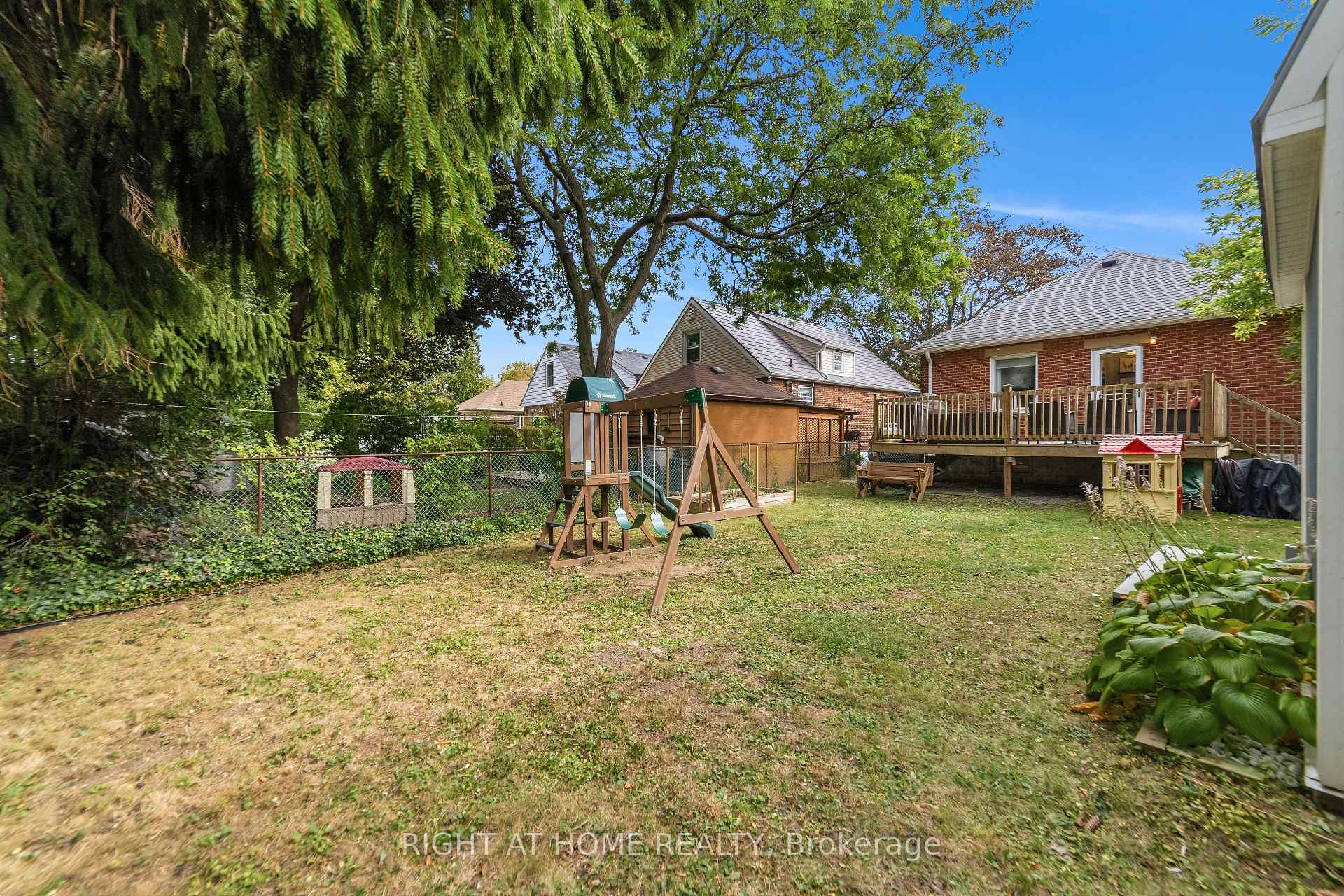 Photo 30 of 206 East 19th Street, Hamilton, Inch Park — HOMEH