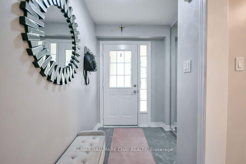 Photo 2 of 289 Esther Drive, Barrie, Painswick South — HOMEH
