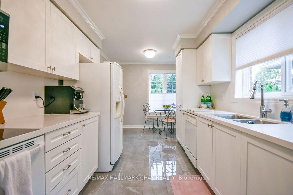 Photo 5 of 289 Esther Drive, Barrie, Painswick South — HOMEH