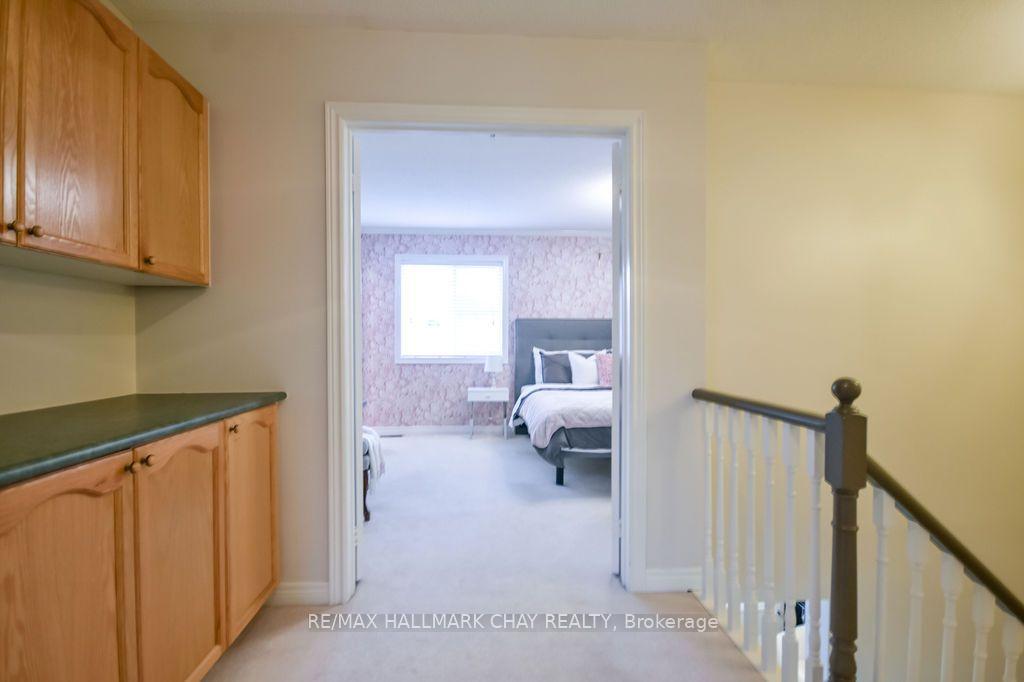 Photo 11 of 289 Esther Drive, Barrie, Painswick South — HOMEH